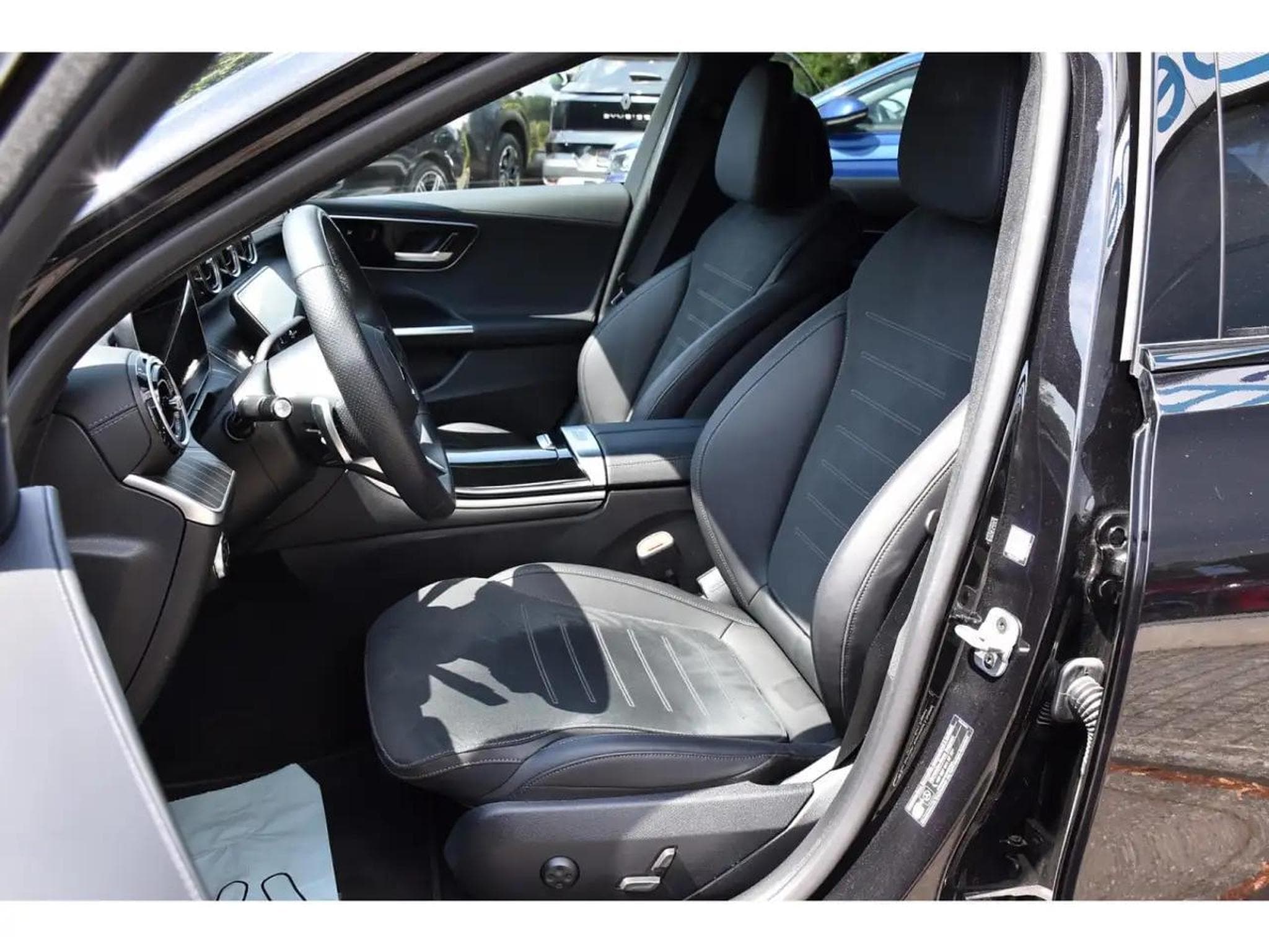Mercedes C 200 (2025) - Photo 7