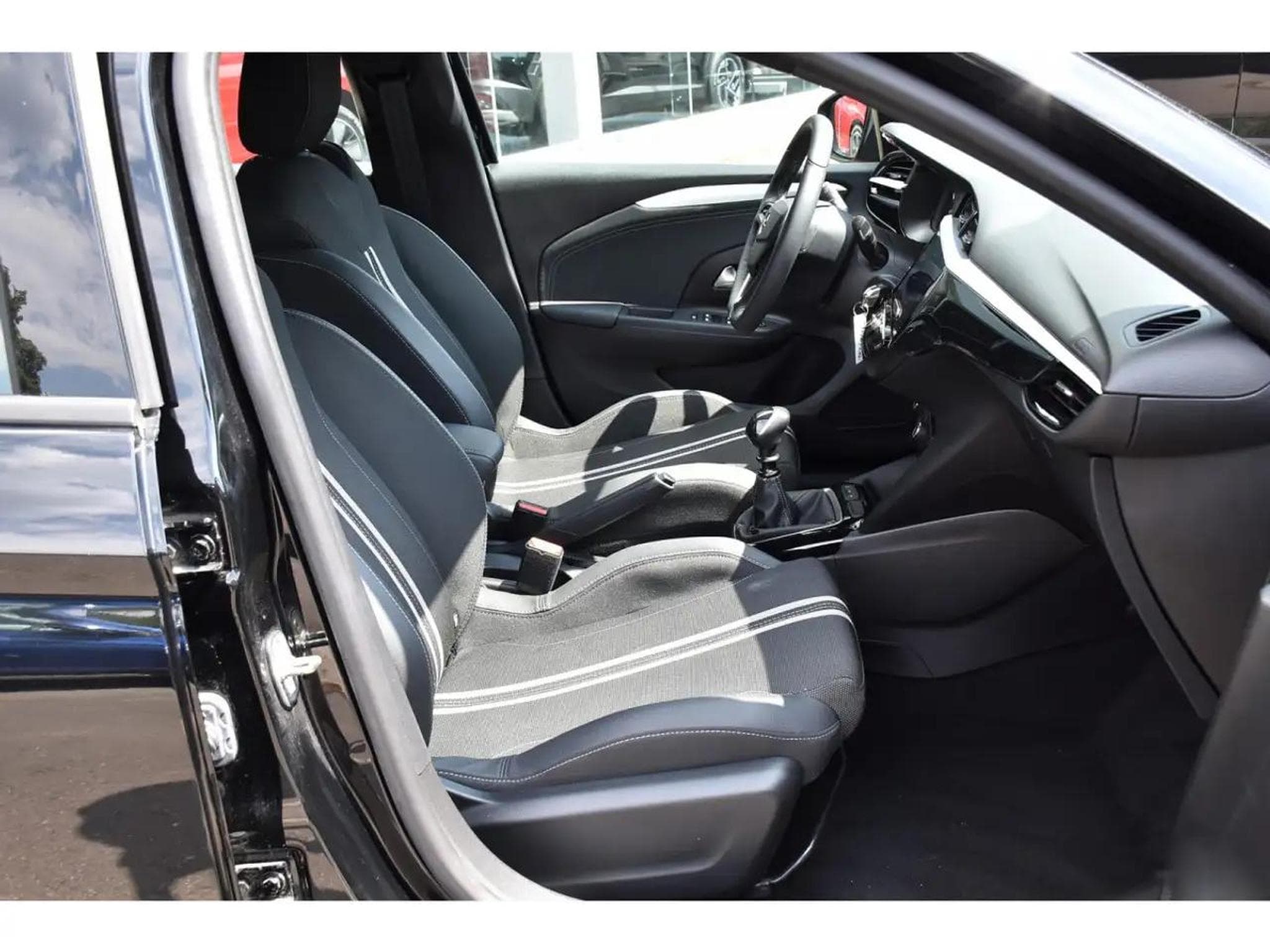 Opel Corsa (2025) - Foto 7