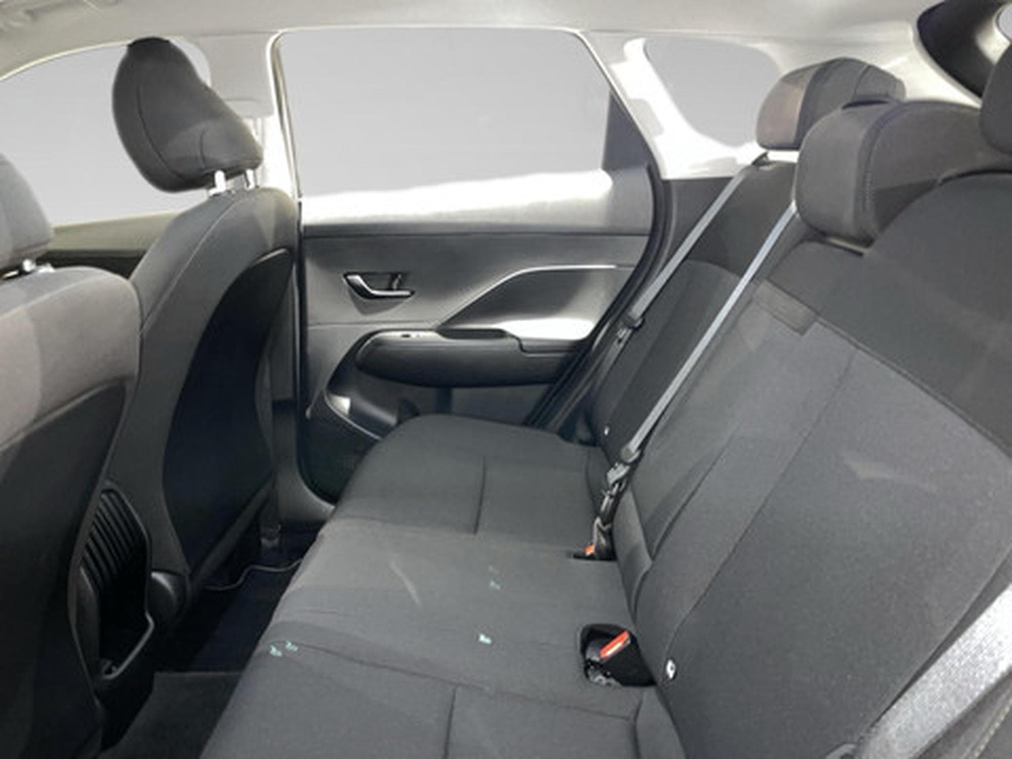 Hyundai Kona 1.0 T-GDI Techno 48V 7-DCT (2024) - Photo 11