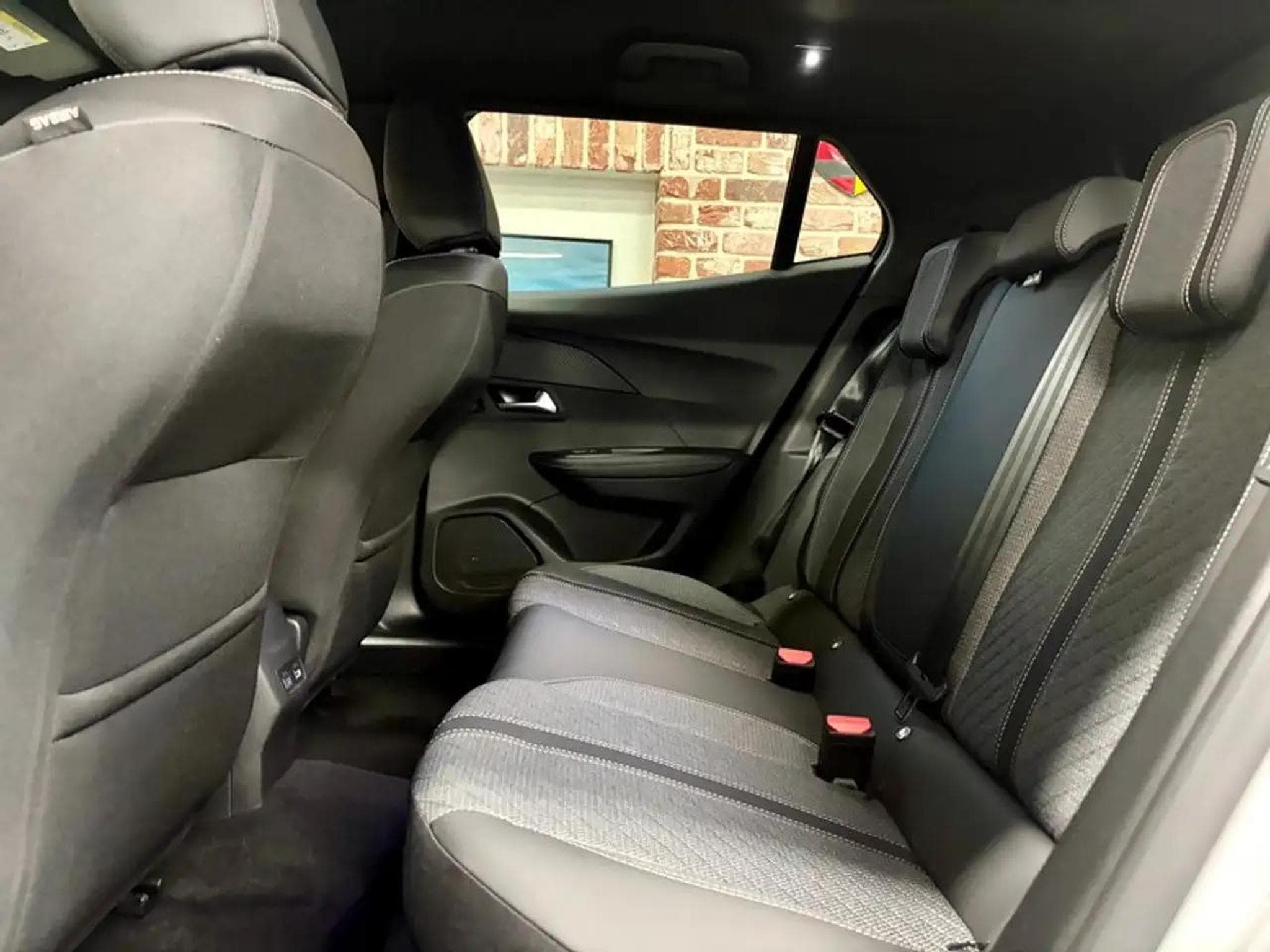 Peugeot 2008 (2025) - Foto 6