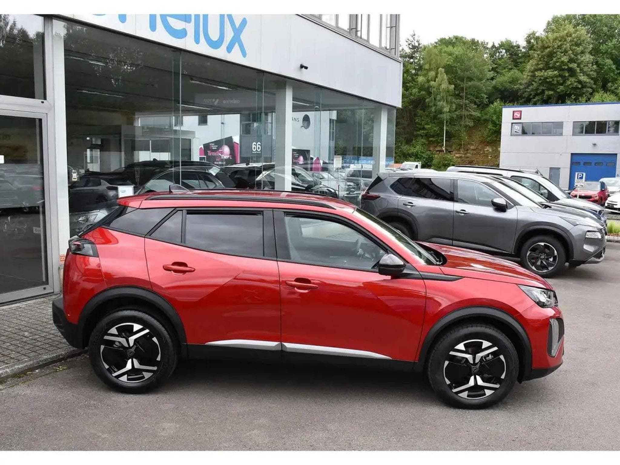 Peugeot 2008 (2025) - Foto 3