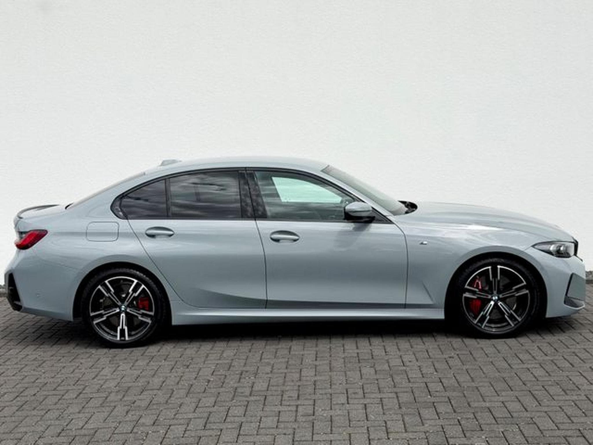 BMW 320 320i M Sport Paket /LED/ACC/HUD/360°CAM/GARANTIE (2025) - Photo 4