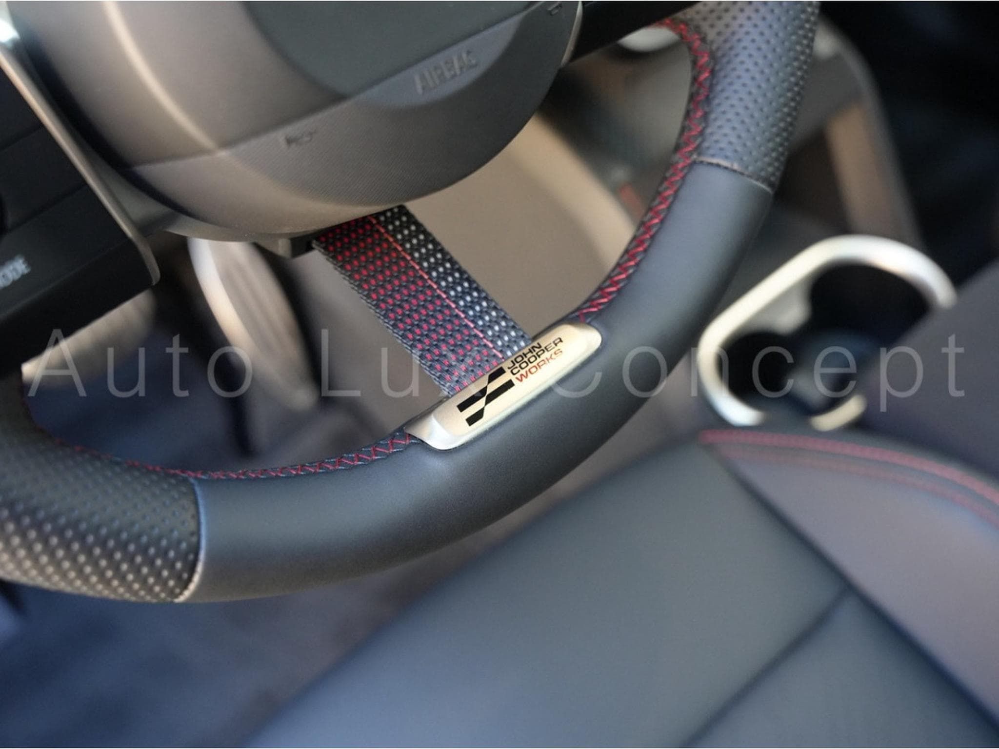 Mini Countryman John Cooper Works ALL4 (2024) - Photo 18