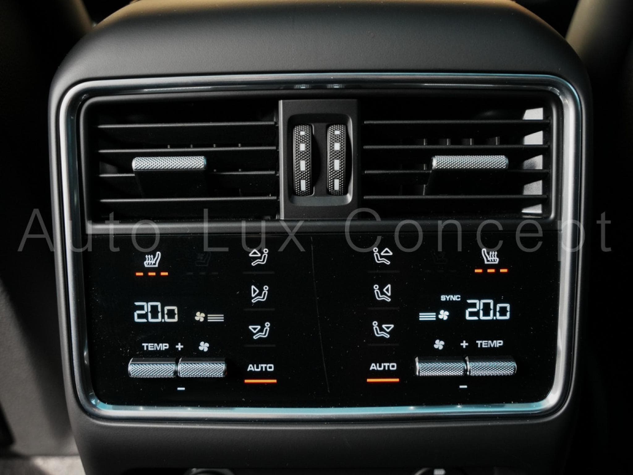 Porsche Cayenne Turbo Coupé (2022) - Photo 28