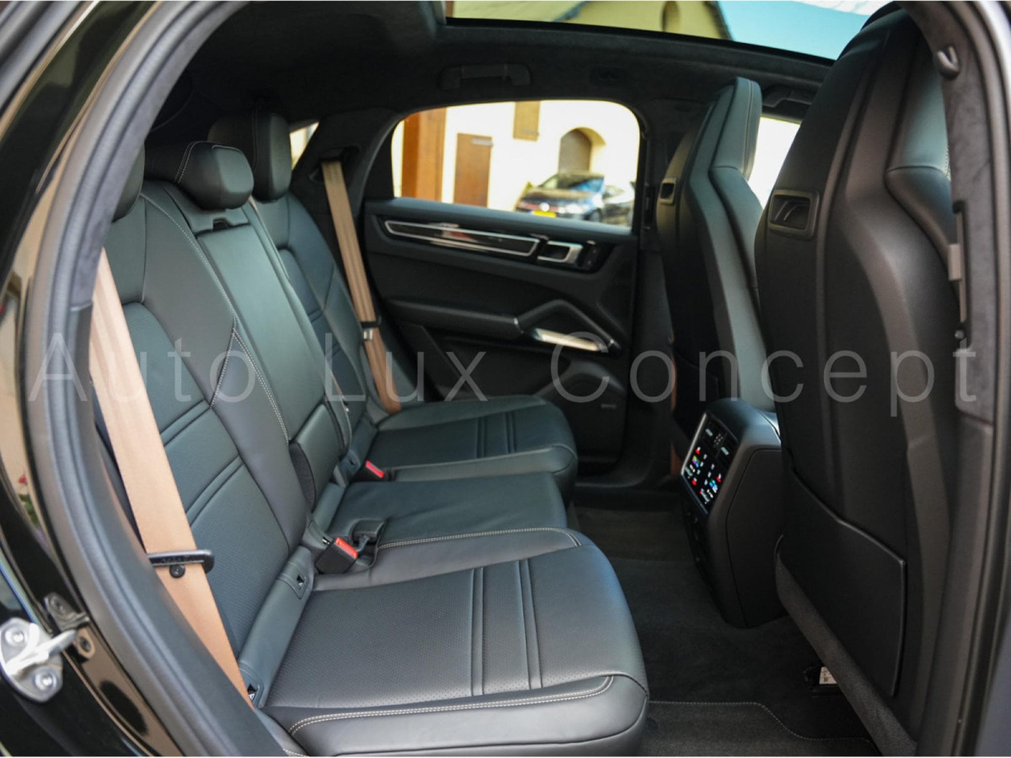 Porsche Cayenne Turbo Coupé (2022) - Photo 8