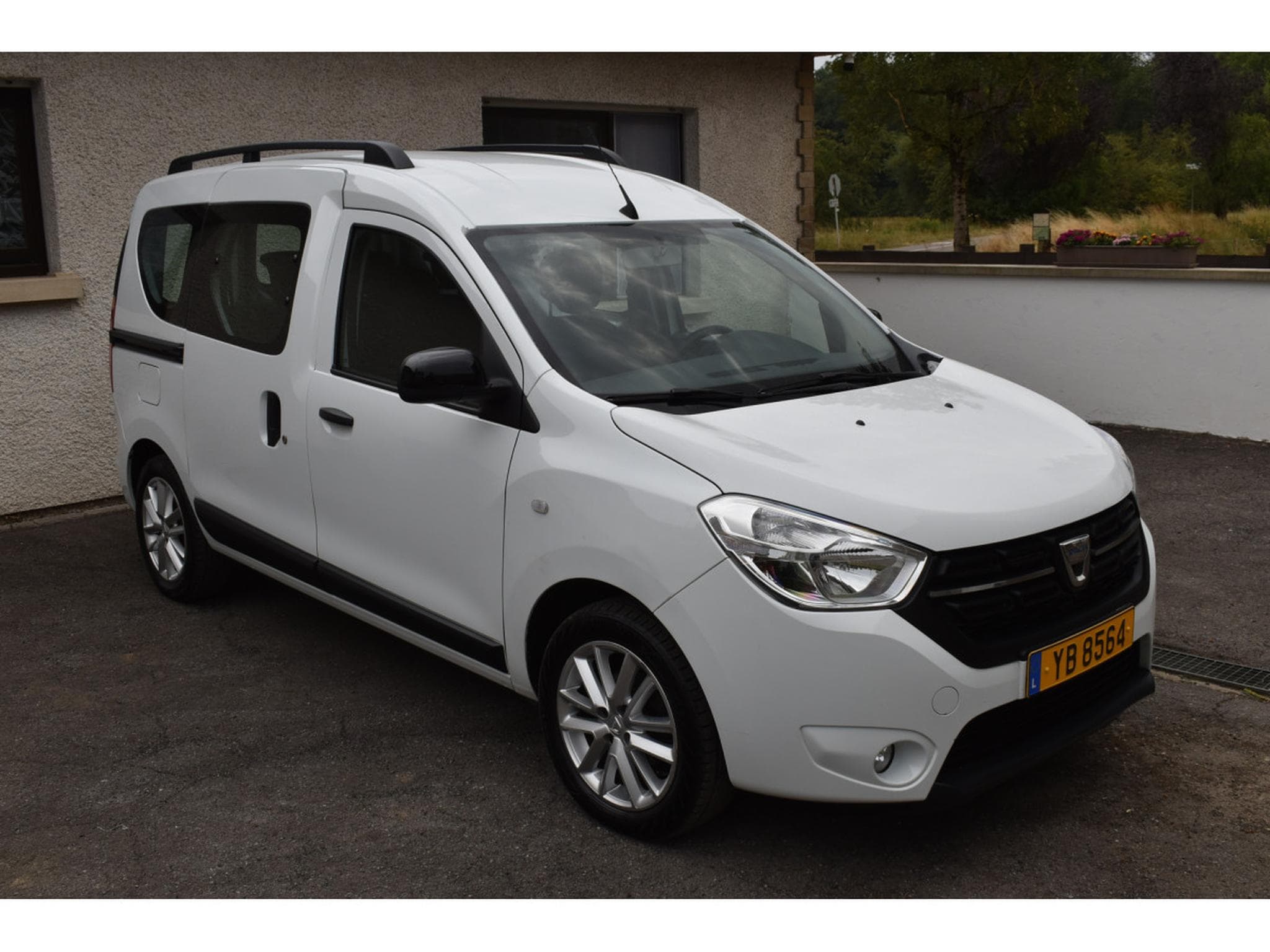 Dacia Dokker 1,5 DCi Confort Airco 5 places (2020) - Photo 17
