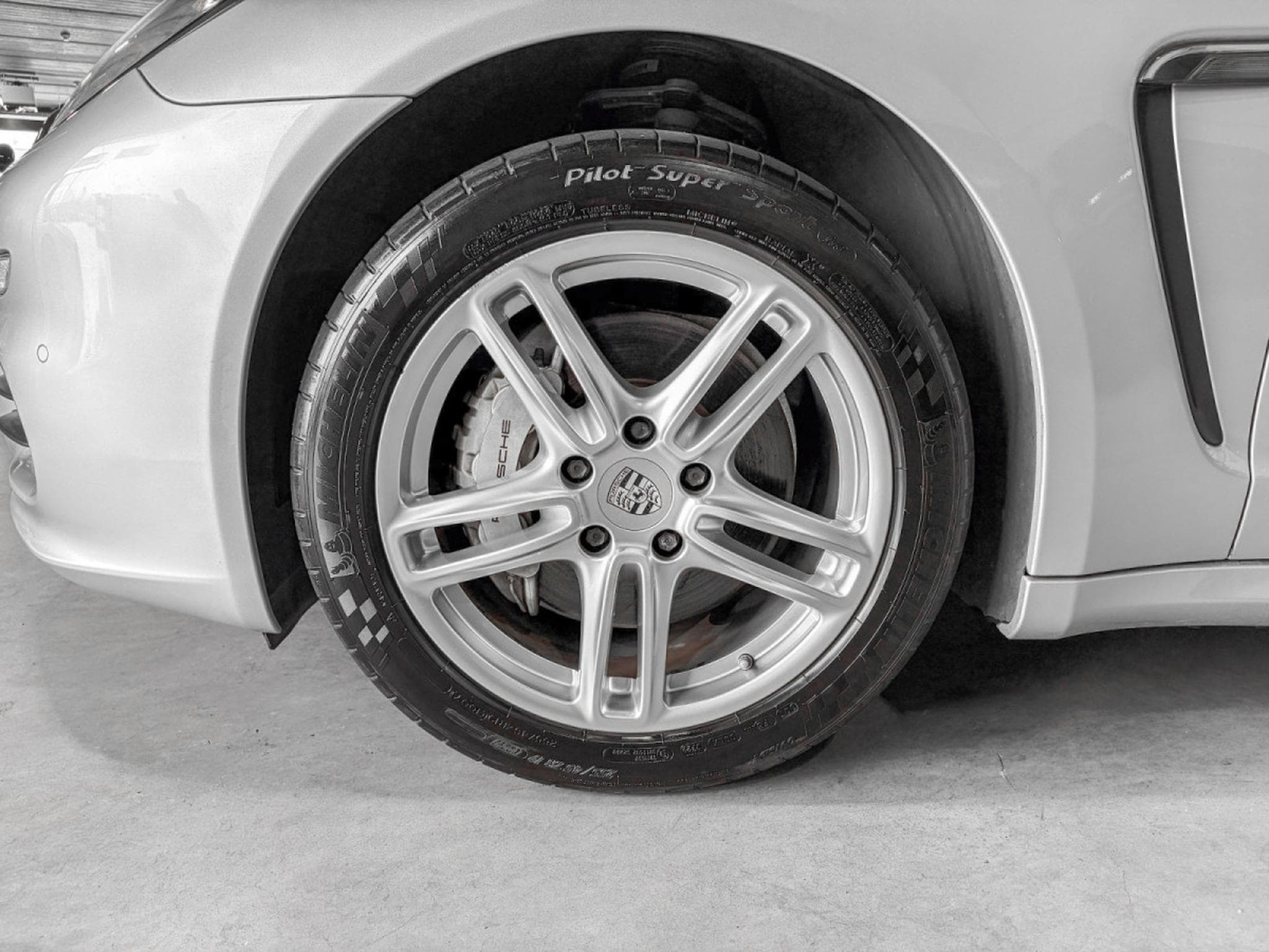 Porsche Panamera Panamera S /Bose/(PDLS)/Bi-Xenon/19/360°/(PASM)Leder (2014) - Photo 24
