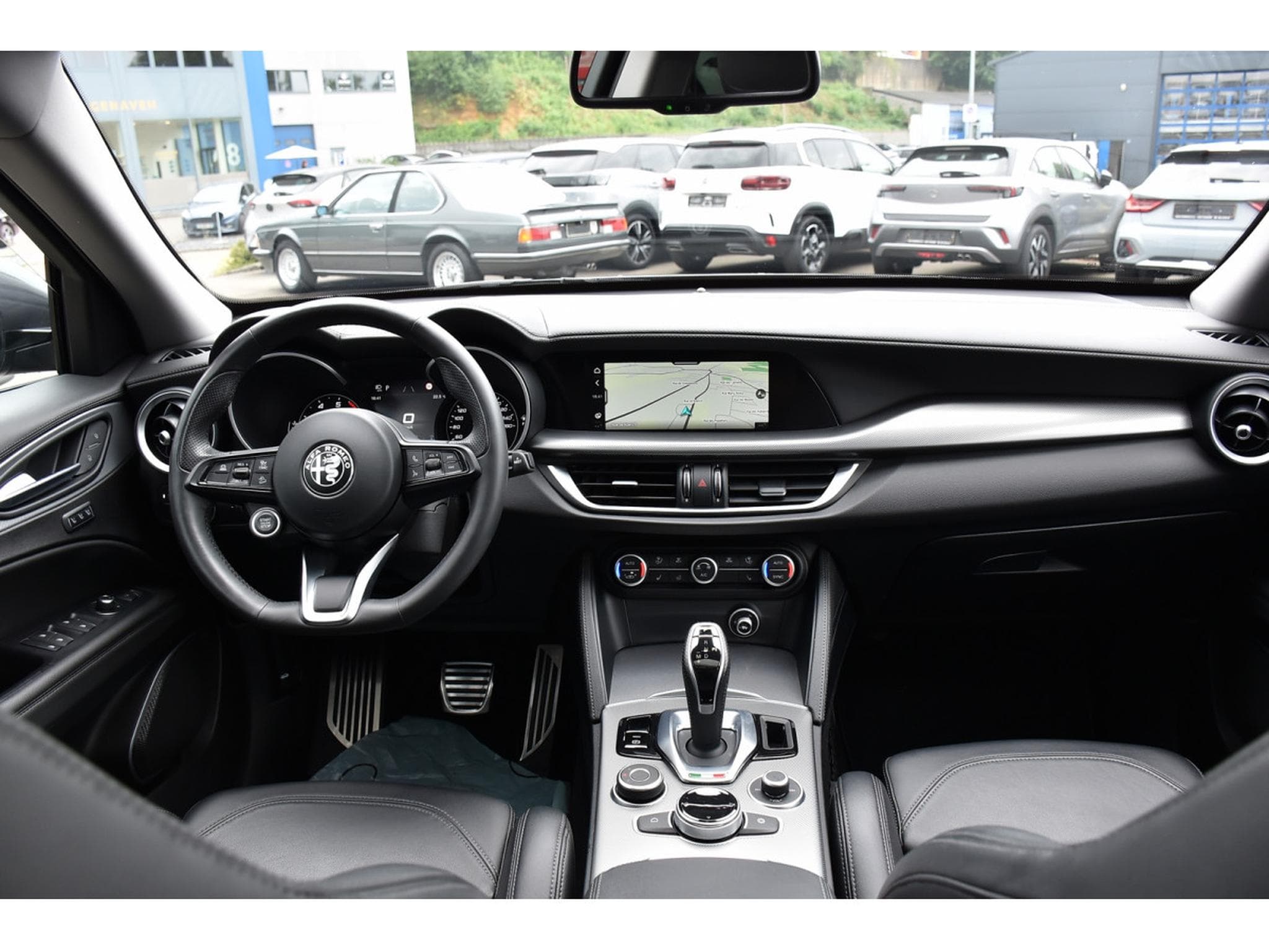 Alfa-Romeo Stelvio 2.0T Q4 Sprint TO CUIR MEMO ACC SIDE LANE GPS CAM 1° MAIN (2020) - Photo 10