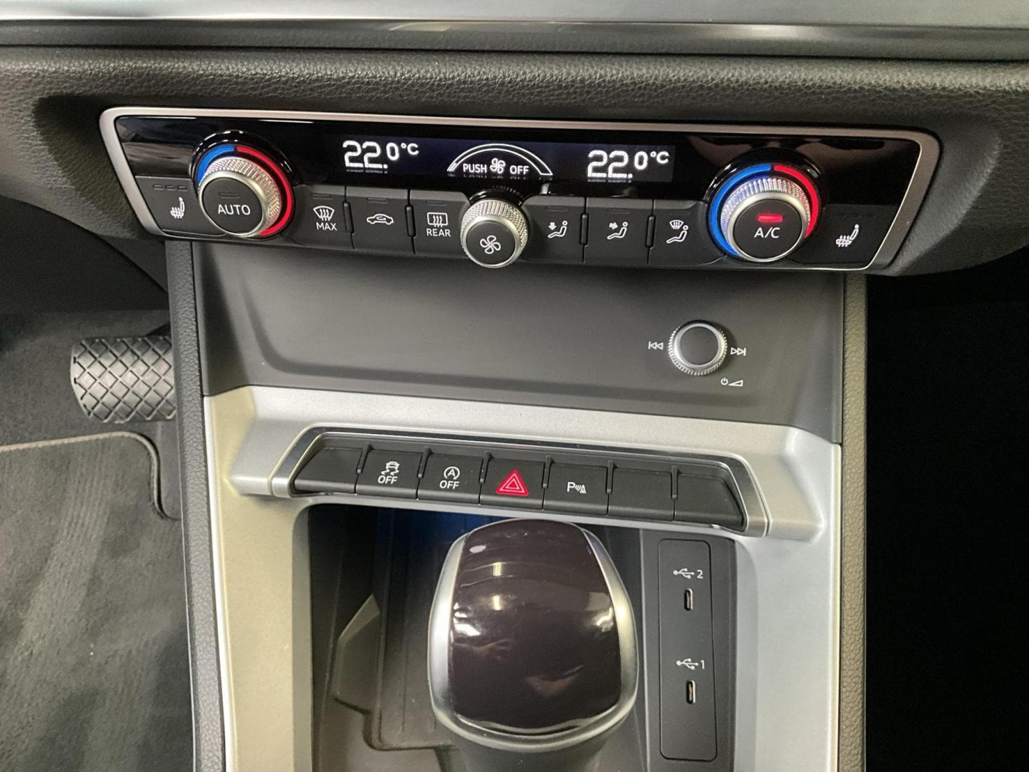 Audi Q3 Advanced+40TDI+Quattro+S-Tronic+P.Premium (2022) - Photo 20