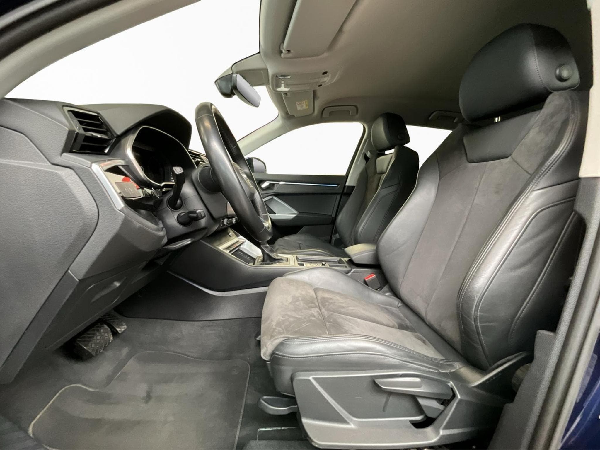 Audi Q3 Advanced+40TDI+Quattro+S-Tronic+P.Premium (2022) - Photo 9