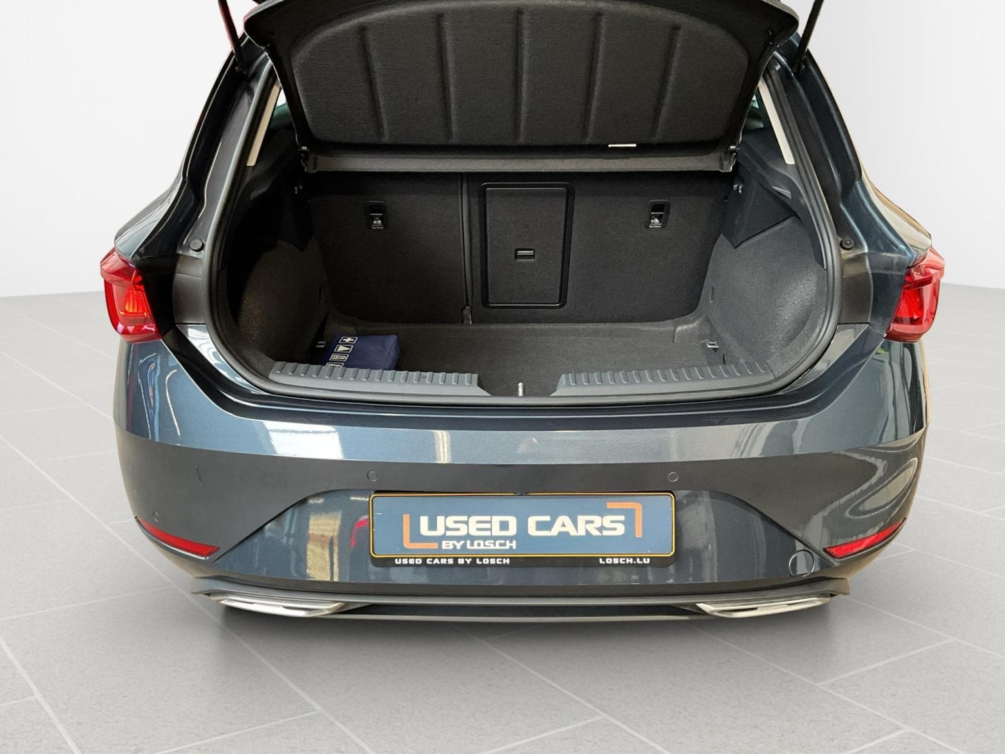 Seat Leon FR+DSG+Matrix-LED+P.Safe-DriveL+P.Vision+Navi (2025) - Photo 16