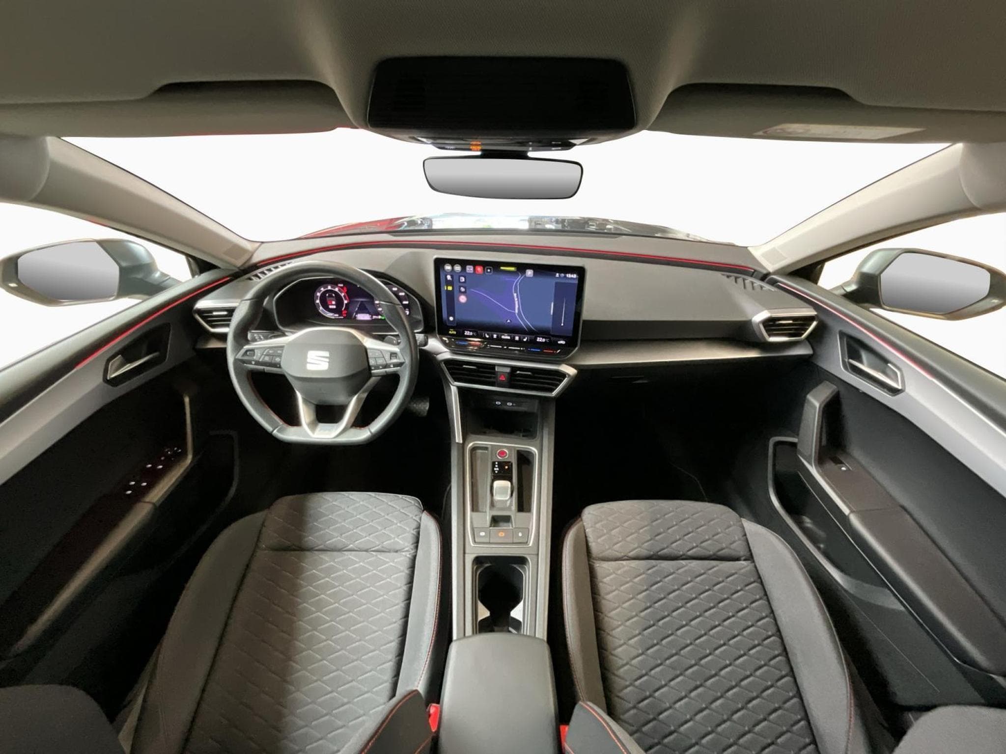Seat Leon FR+DSG+Matrix-LED+P.Safe-DriveL+P.Vision+Navi (2025) - Photo 2