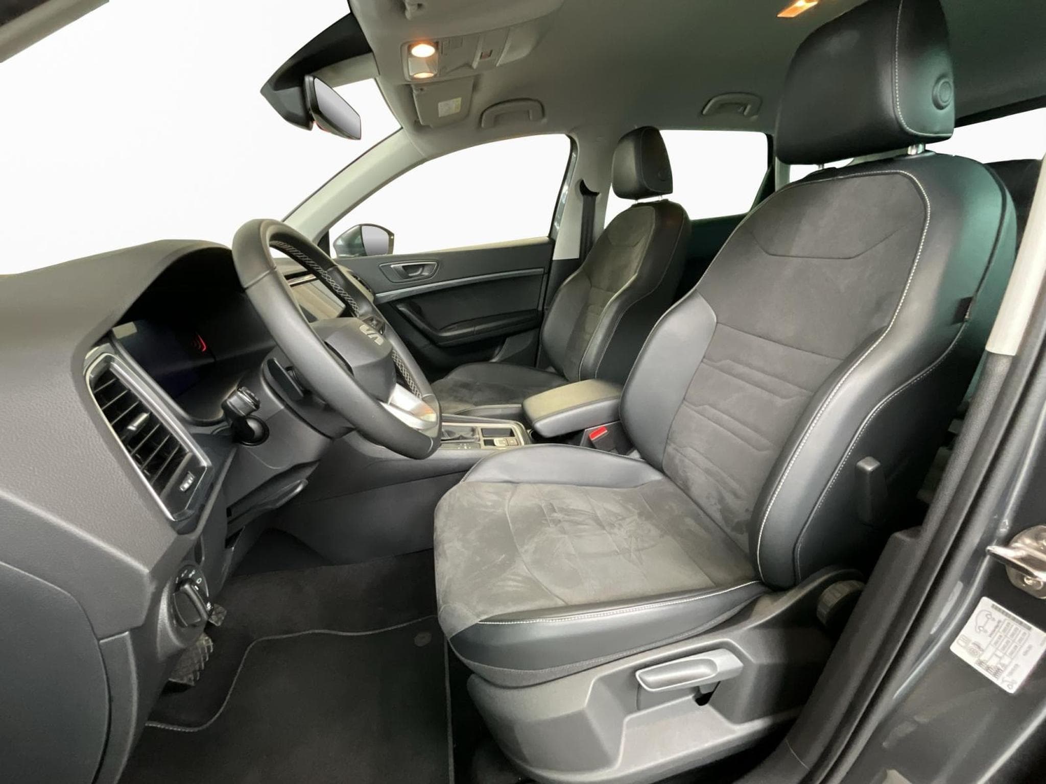 Seat Ateca Style+DSG+Park-Assist+P.Dynamica+Led+Navi (2025) - Photo 11