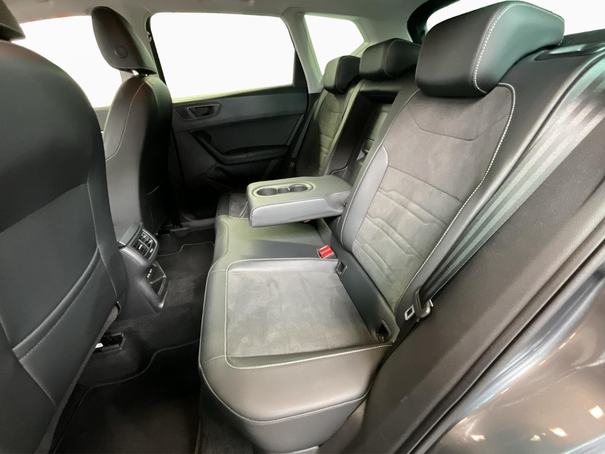 Seat Ateca Style+DSG+Park-Assist+P.Dynamica+Led+Navi (2025) - Photo 18