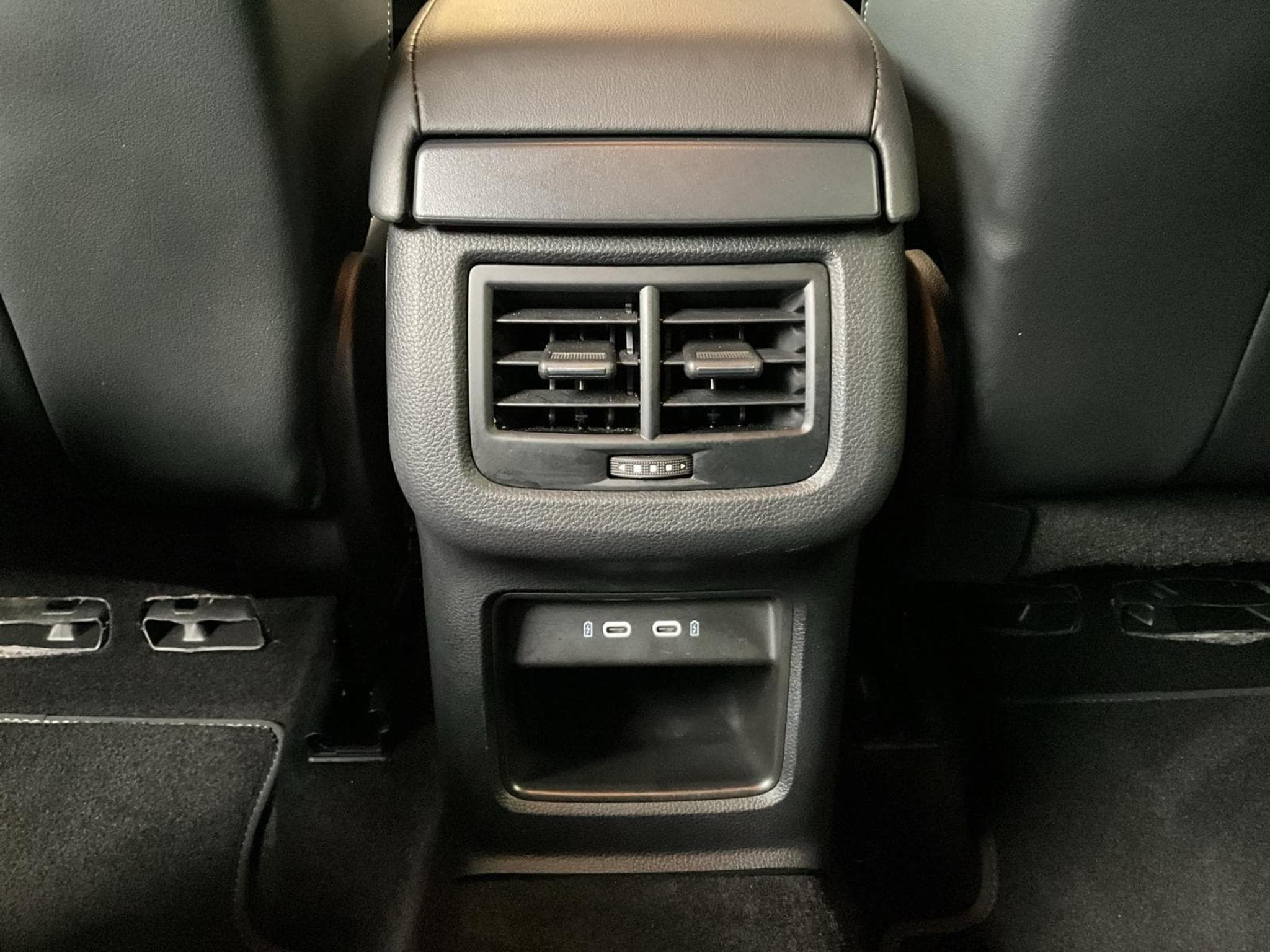 Seat Ateca Style+DSG+Park-Assist+P.Dynamica+Led+Navi (2025) - Photo 6