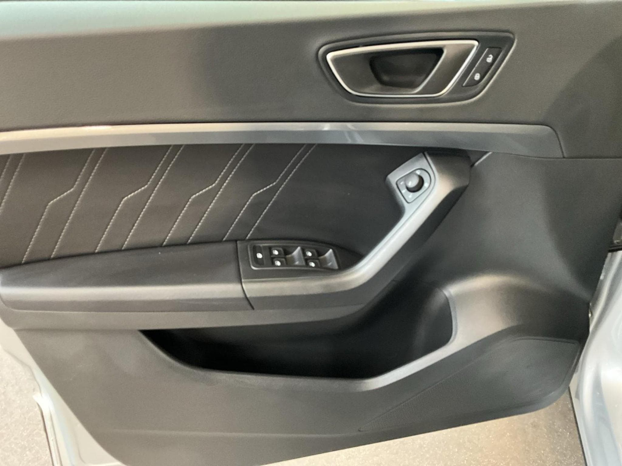 Seat Ateca Style+DSG+Led+Navi+Park-Assist+P.Vision (2025) - Photo 14