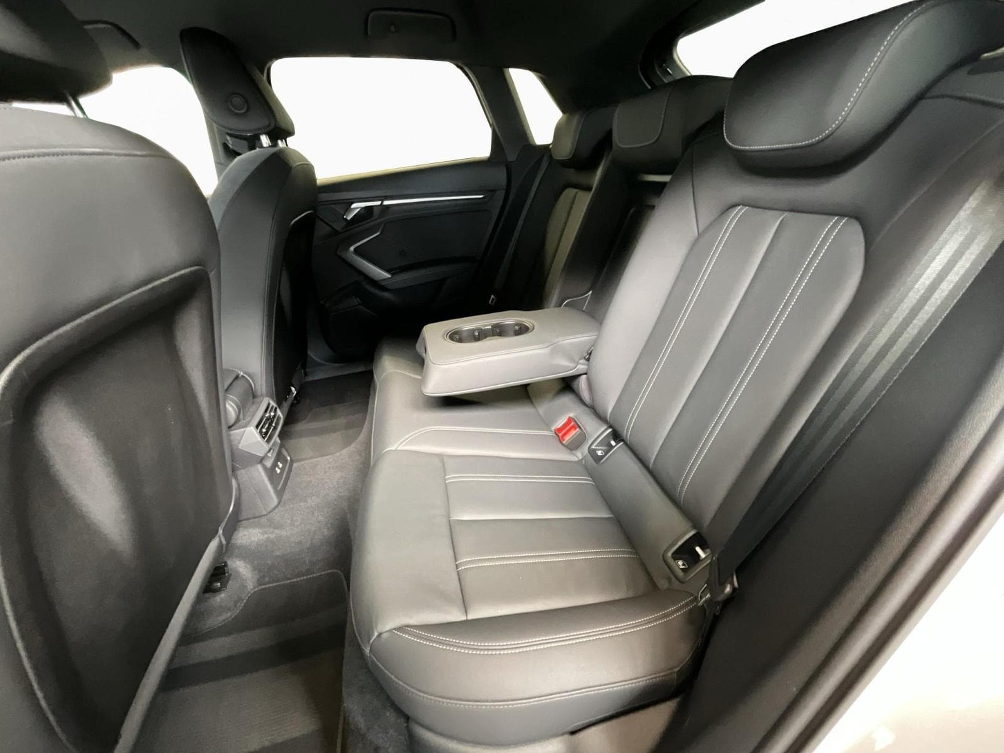 Audi A3 SB+Advanced+S-Tronic+P.Business+LED+Navi (2025) - Photo 15