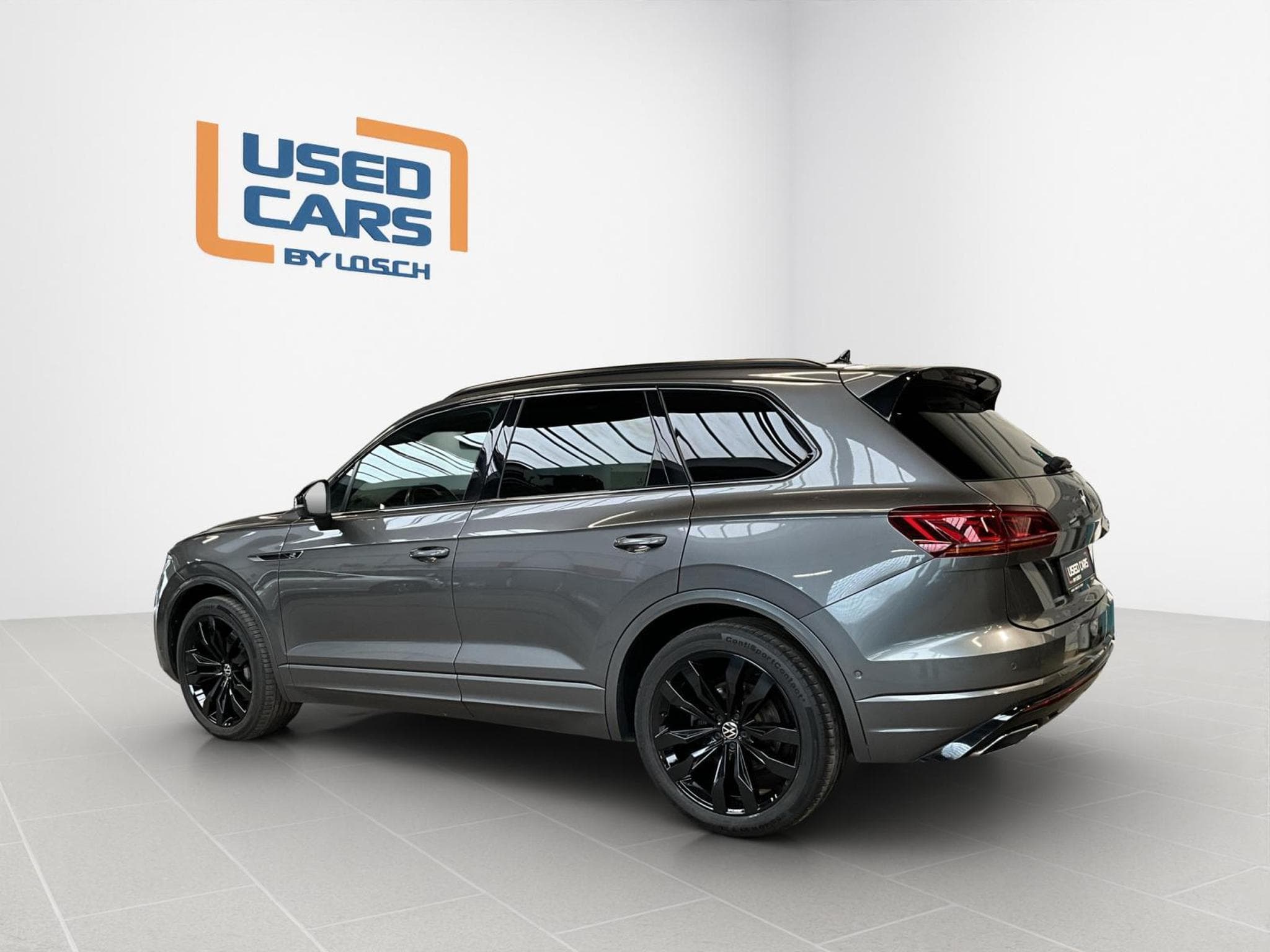 VW Touareg R-Line+V6+4M+DSG+Black-Style+Pano+AHK+Stand-H.+Luft. (2021) - Foto 5
