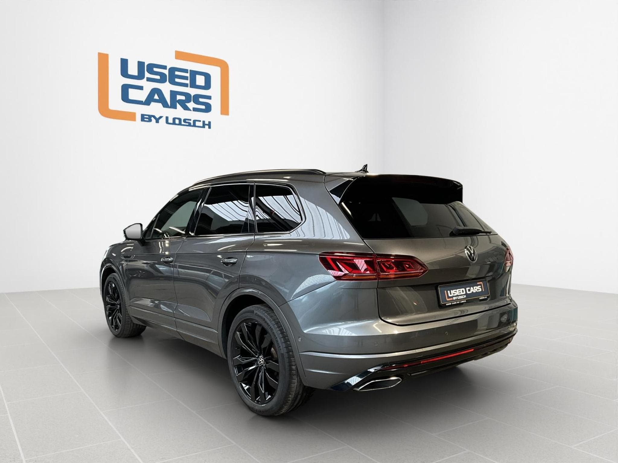 VW Touareg R-Line+V6+4M+DSG+Black-Style+Pano+AHK+Stand-H.+Luft. (2021) - Foto 6