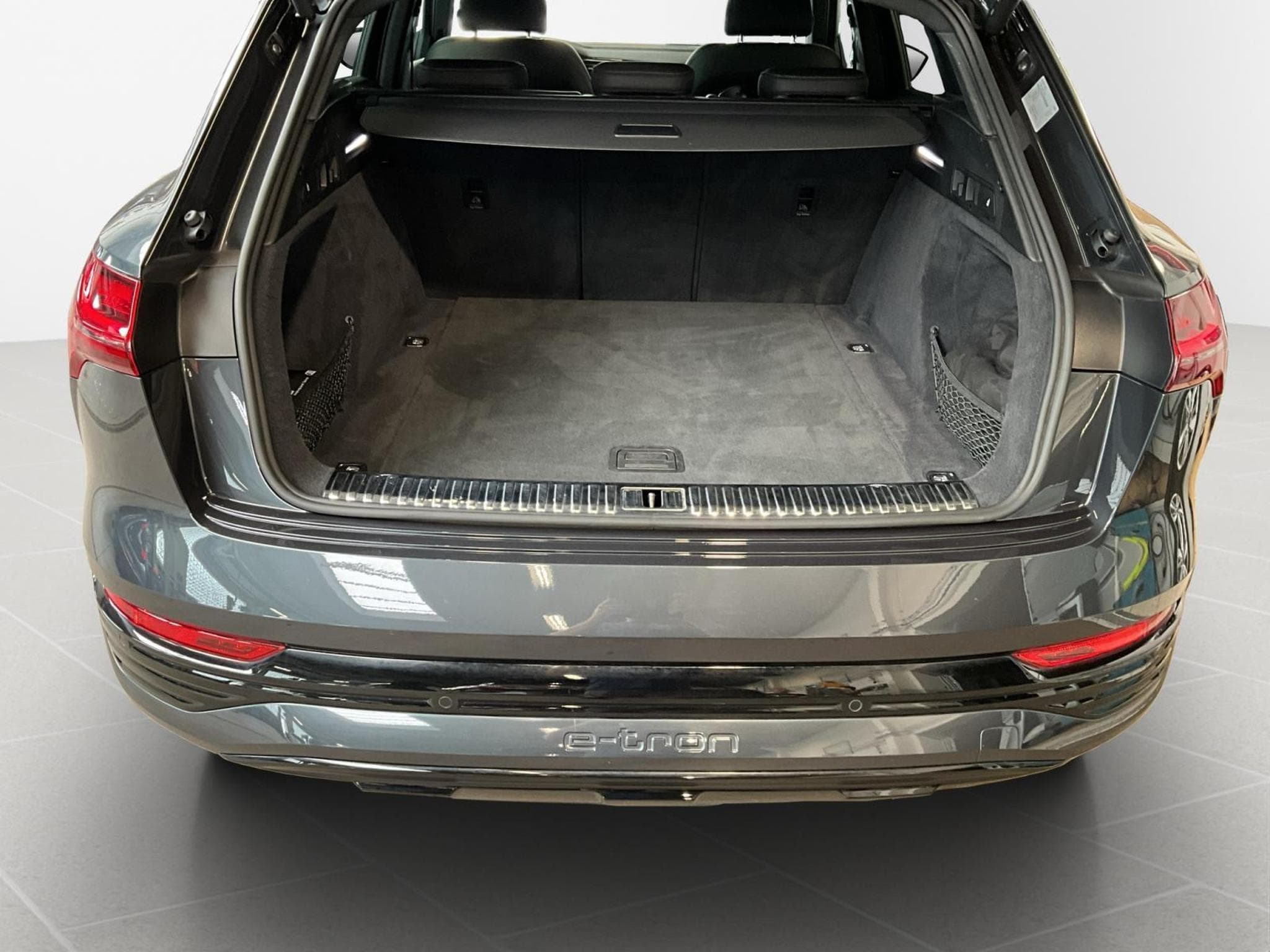 Audi Q8 E-Tron55+Advanced+Quattro+P.Premium (2023) - Photo 17