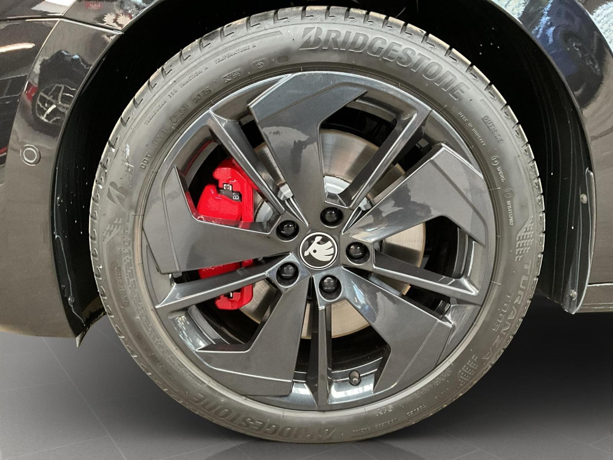 Skoda Octavia RS+DSG+Pano+AHK+P.Comfort+P.Simply-Clever (2025) - Foto 8