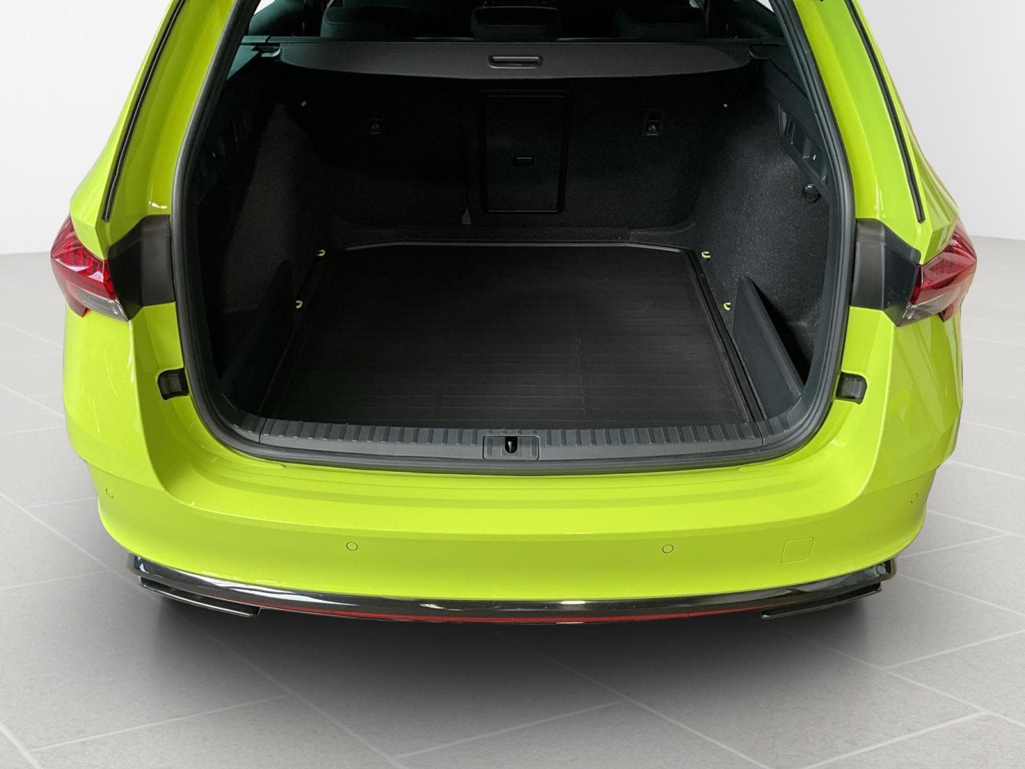 Skoda Octavia RS+DSG+Head.Up+P.Ass.-Drive+ (2025) - Foto 16