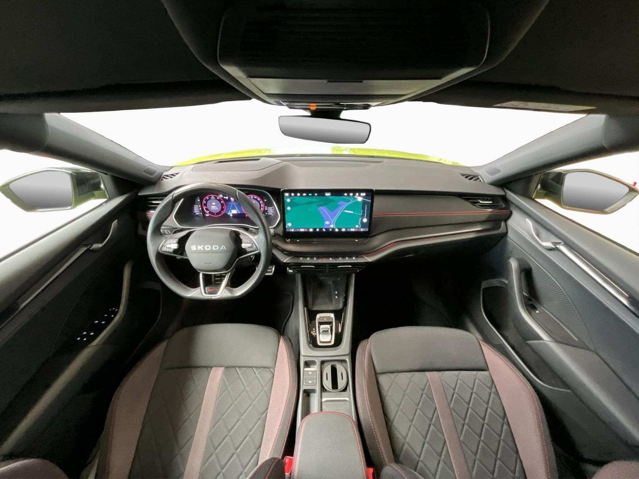 Skoda Octavia RS+DSG+Head.Up+P.Ass.-Drive+ (2025) - Foto 2