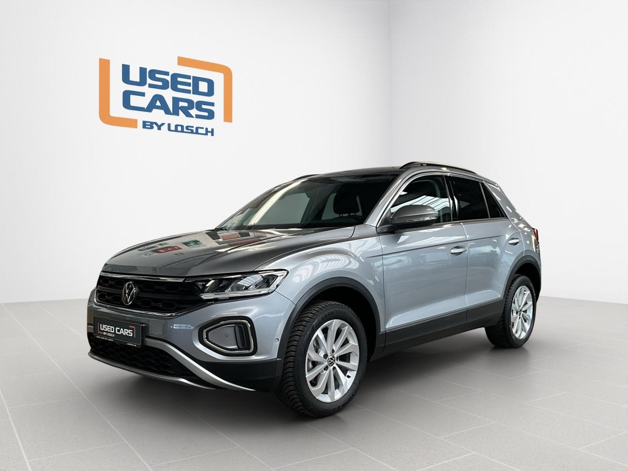 VW T-Roc Life+DSG+P.Travel+P.Select+RearView+LED (2025) - Foto 1