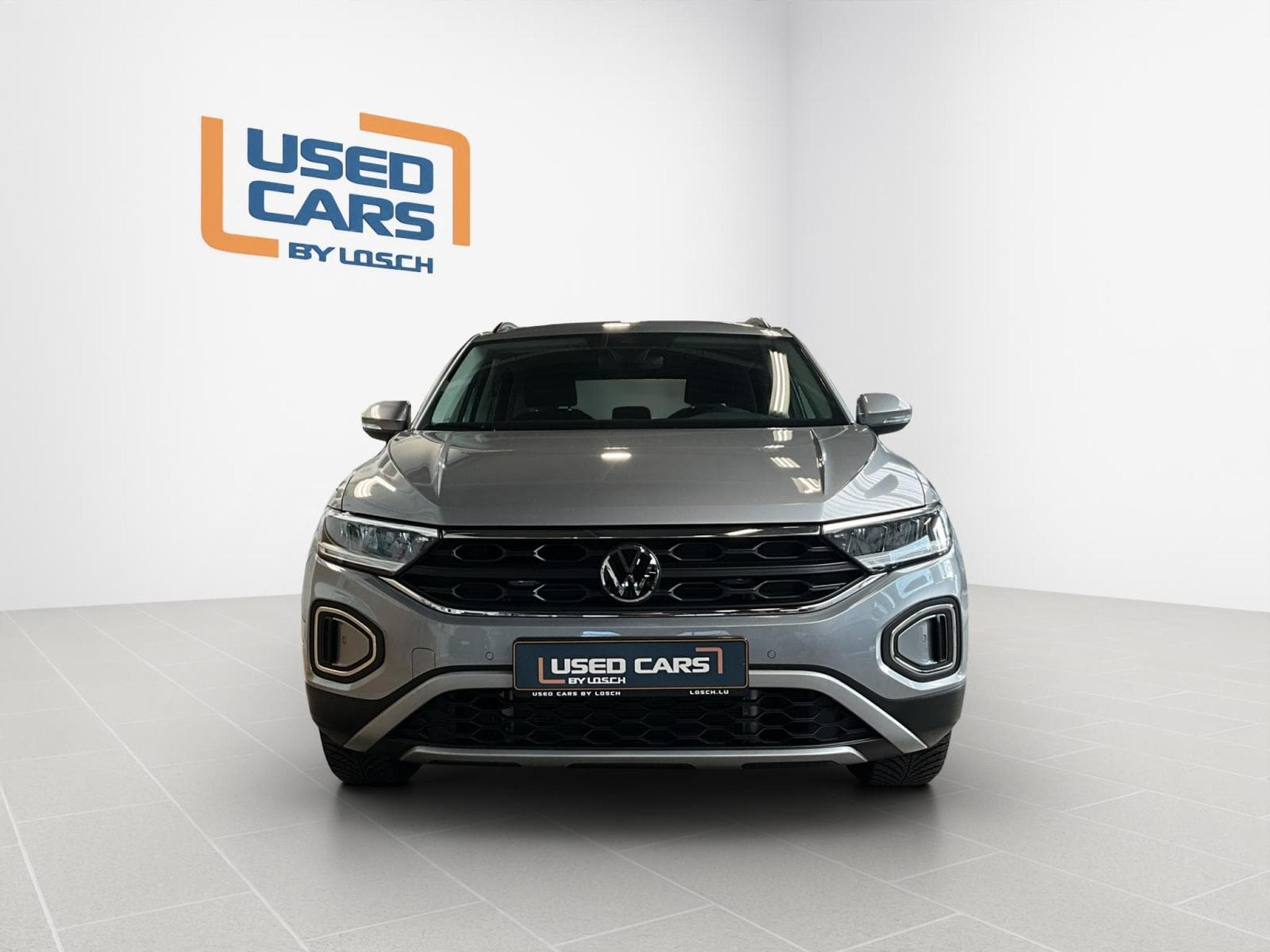 VW T-Roc Life+DSG+P.Travel+P.Select+RearView+LED (2025) - Foto 3