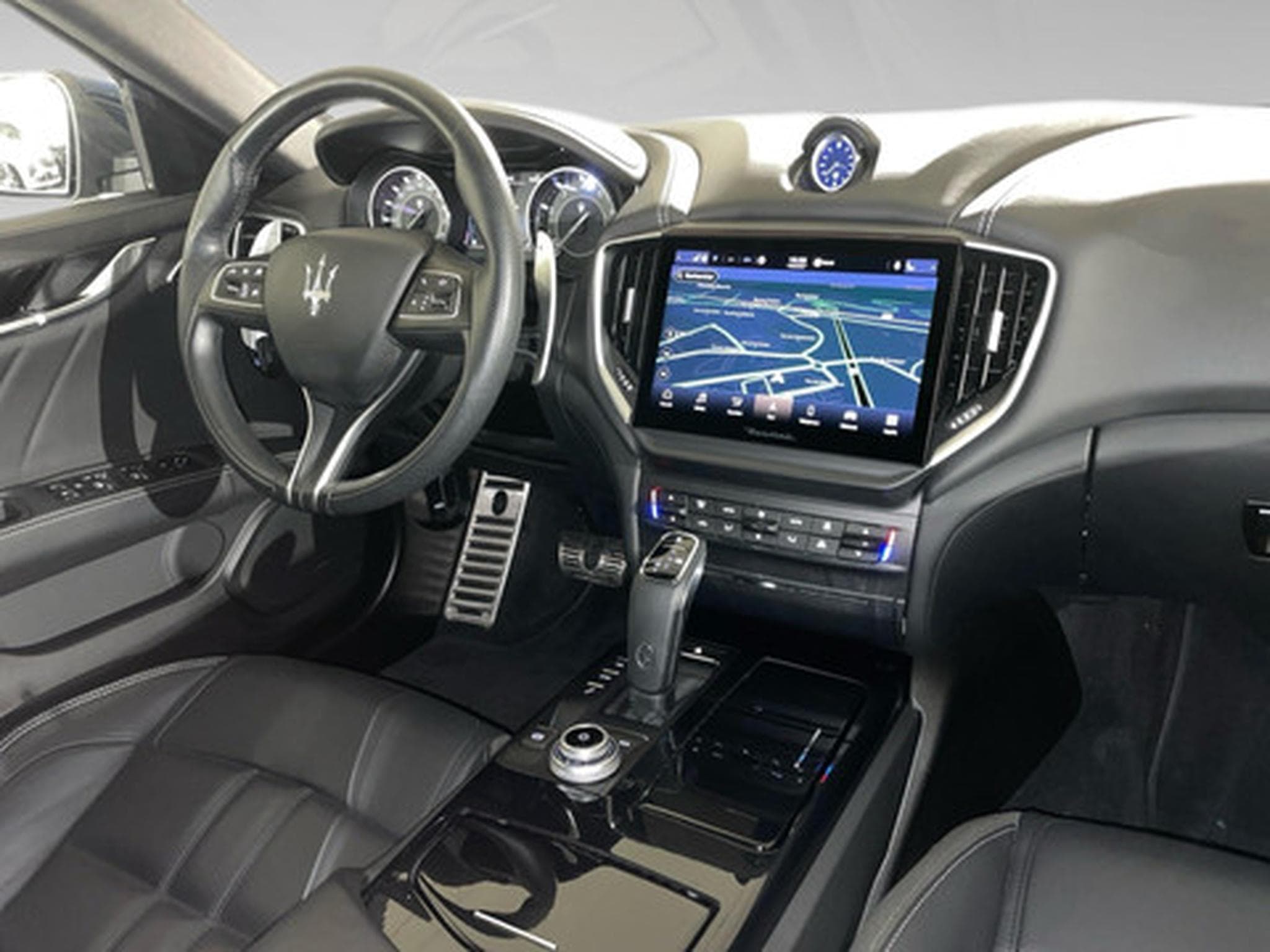 Maserati Ghibli 3.0 V6 Modena S Aut. 4x4 (2022) - Photo 6