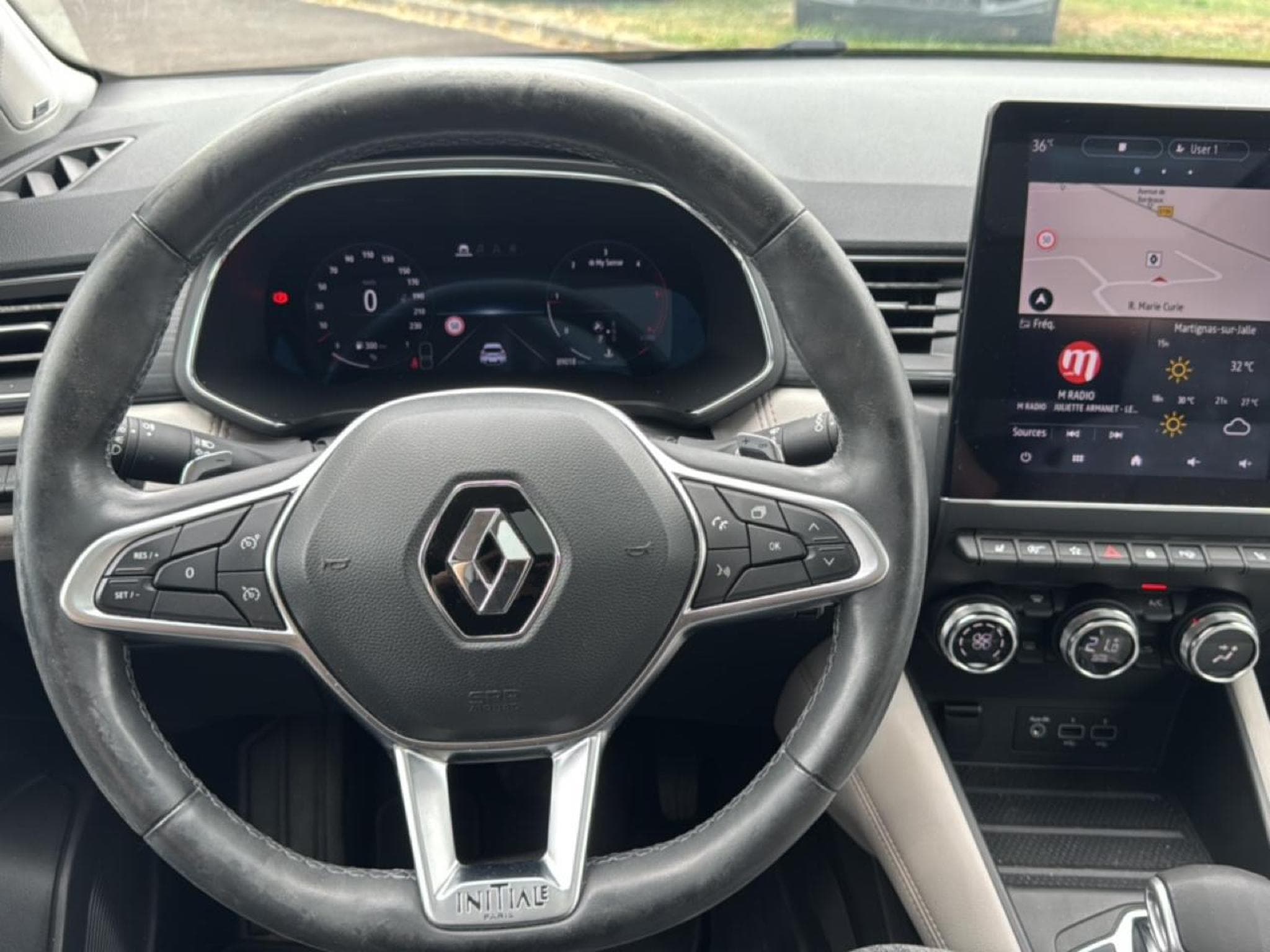 Renault Captur 1.5 BLUE DCI 115 INITIALE PARIS EDC (2020) - Photo 11