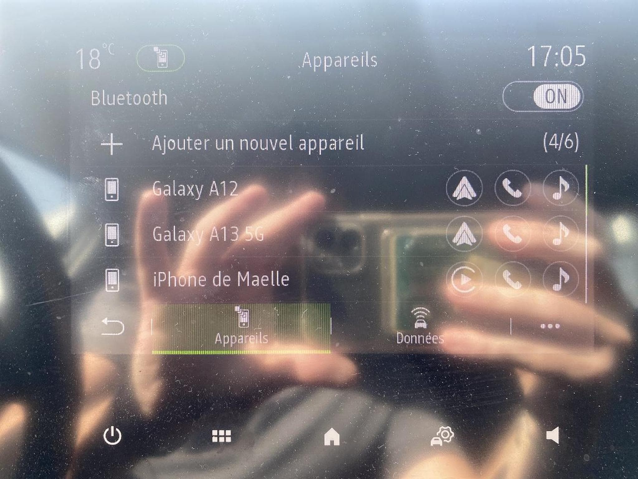 Renault Clio 1.6 E-TECH 140 BUSINESS (2020) - Photo 17