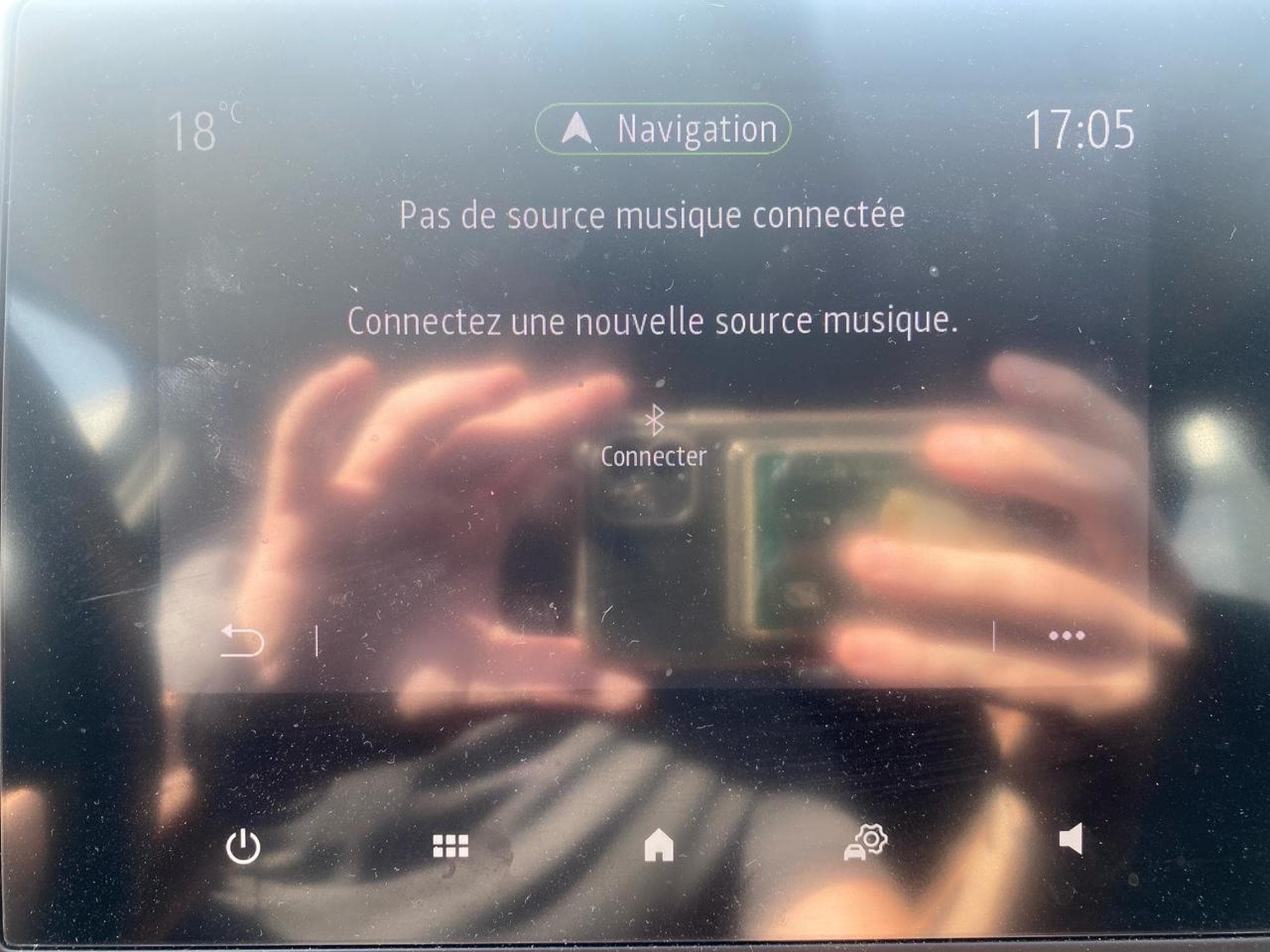 Renault Clio 1.6 E-TECH 140 BUSINESS (2020) - Photo 20