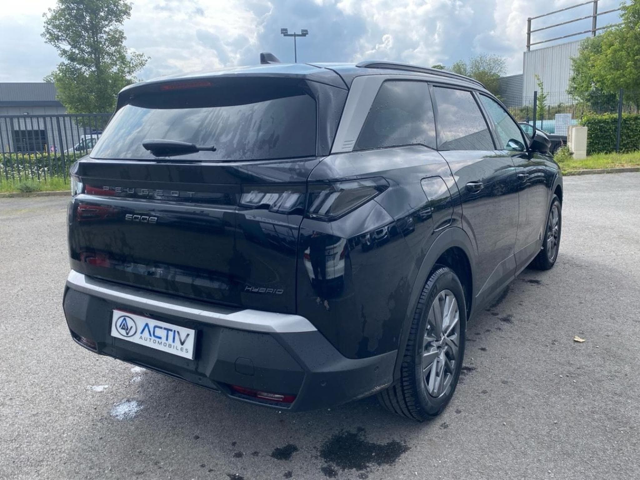 Peugeot 5008 HYBRID 145 ALLURE E-DCS6 (2025) - Photo 5