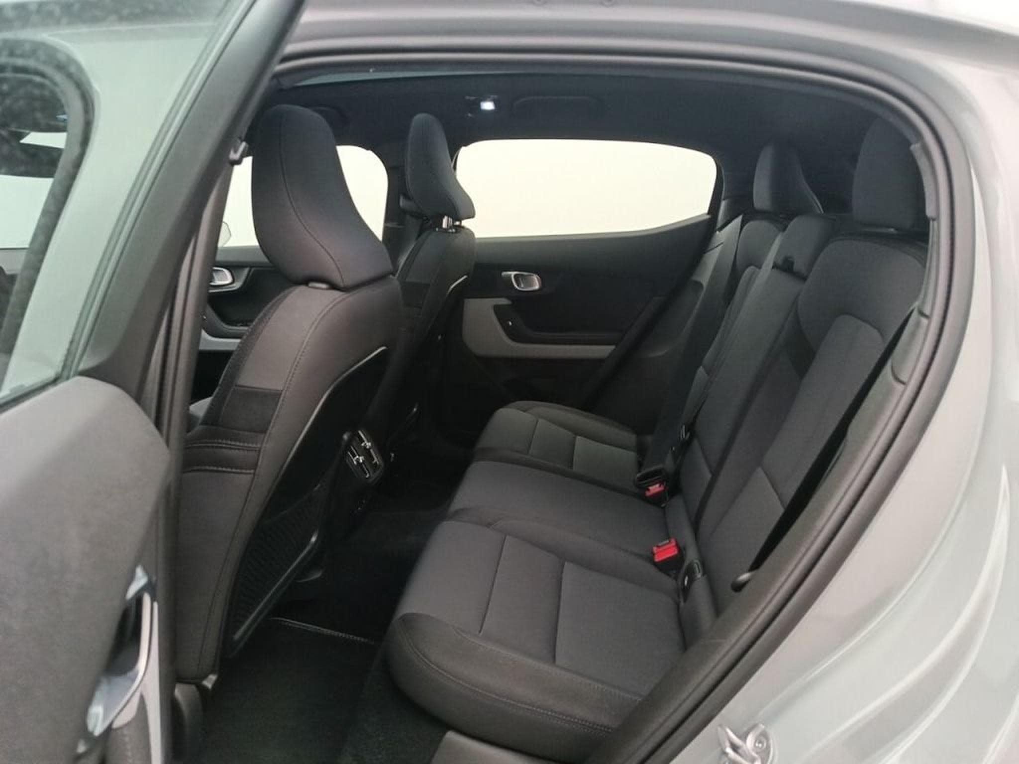 Polestar 2 Pilot Plus Climate (2025) - Photo 7