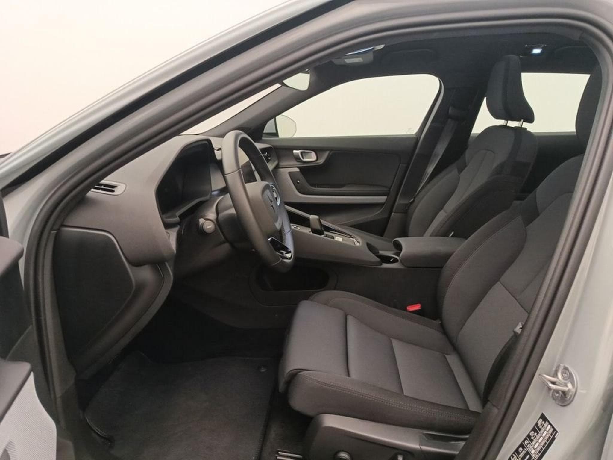Polestar 2 Pilot Plus Climate (2025) - Photo 8
