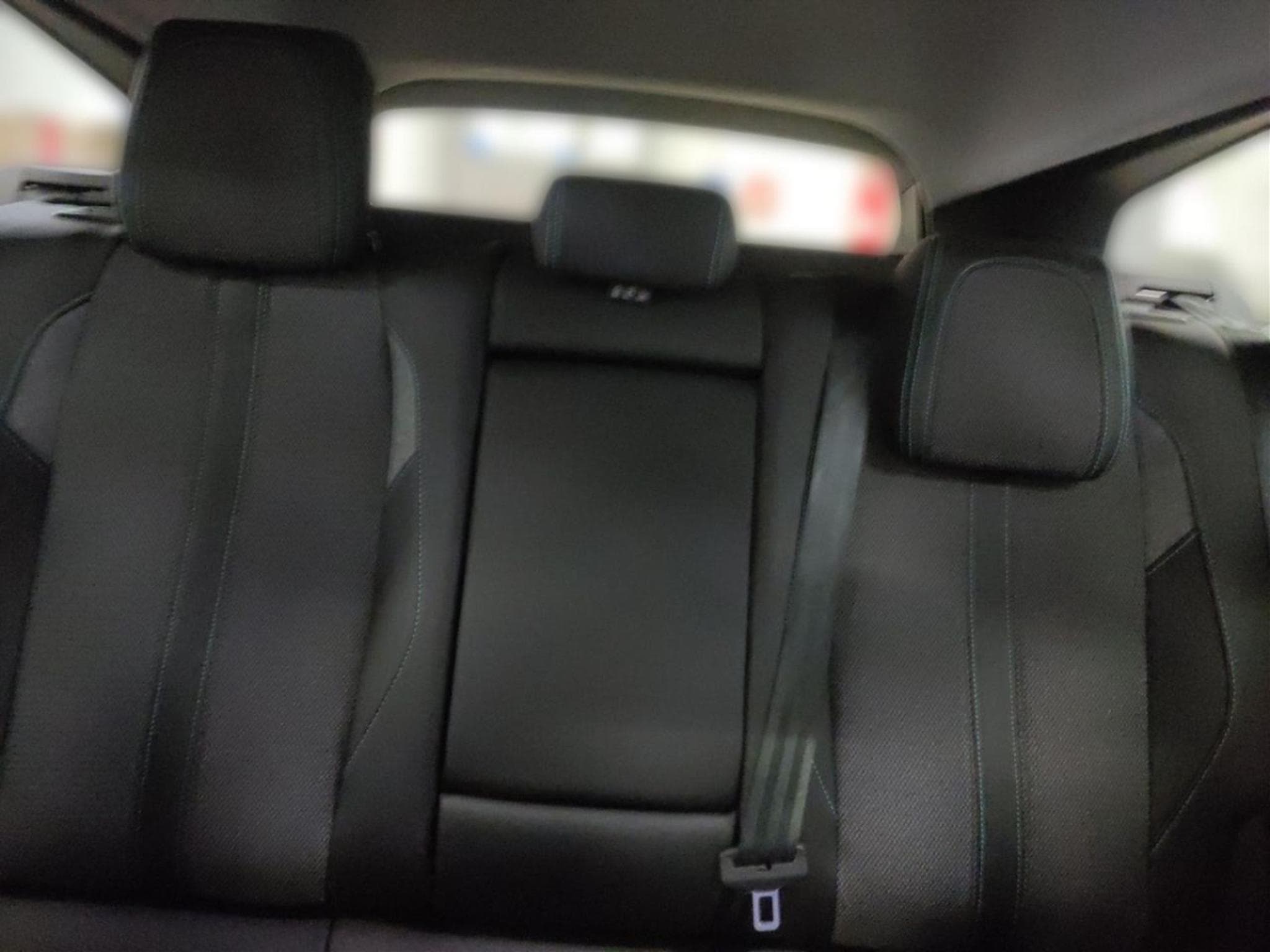 Peugeot 308 Allure 130 hp EAT8 (2024) - Photo 13