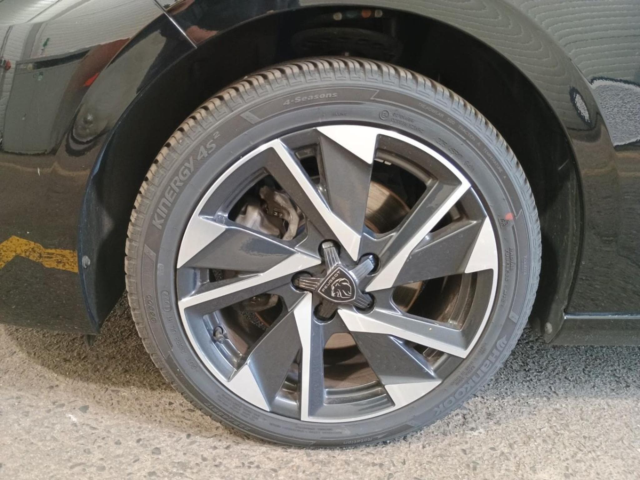 Peugeot 308 Allure (2024) - Photo 20