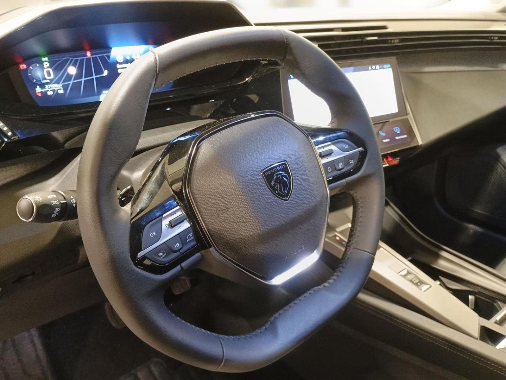 Peugeot 308 Allure (2024) - Photo 12