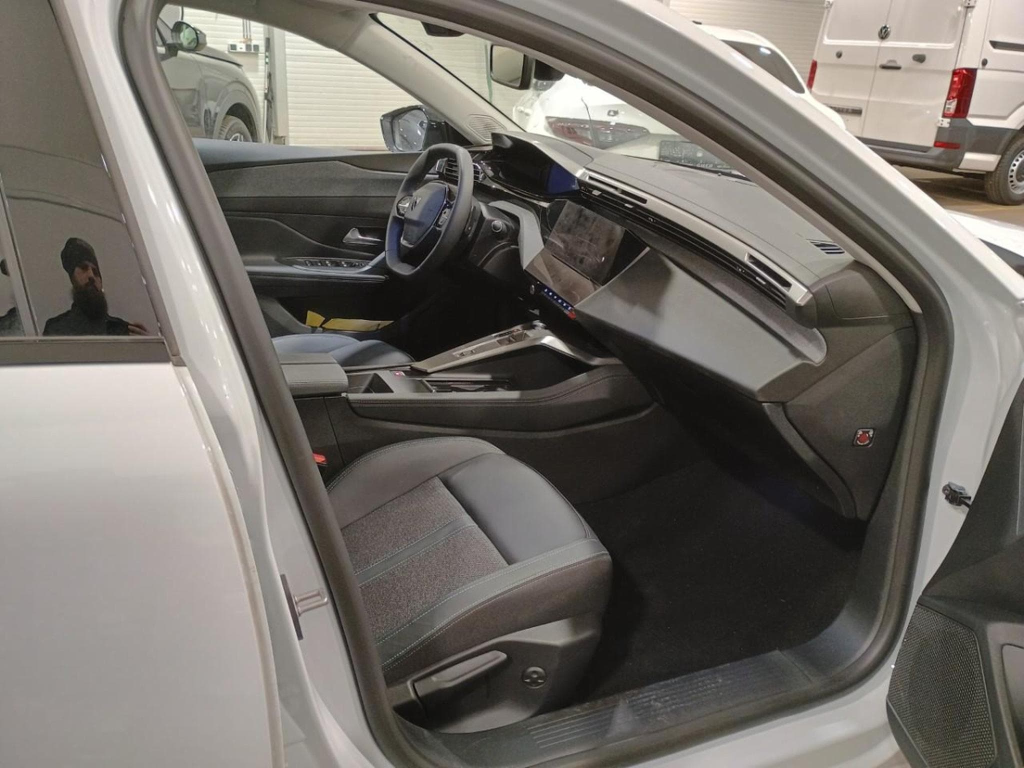 Peugeot 308 Allure (2024) - Photo 4