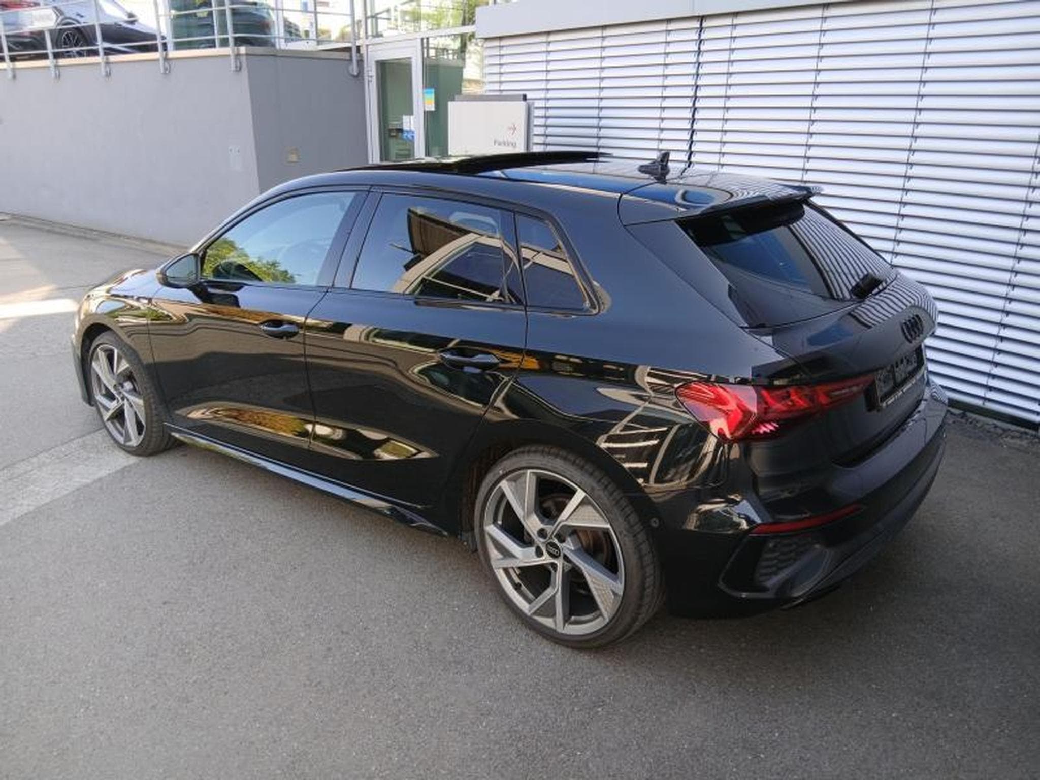 Audi A3 Sportback S-Line 40 TDI quattro s-tronic (2023) - Photo 2