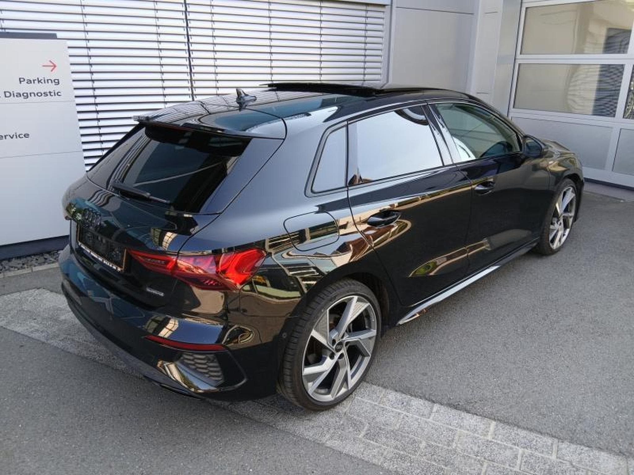 Audi A3 Sportback S-Line 40 TDI quattro s-tronic (2023) - Photo 4