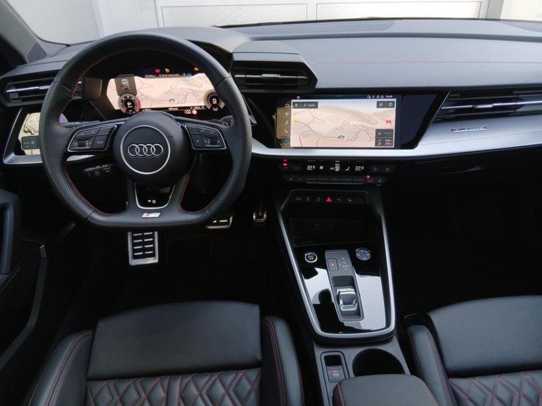 Audi A3 Sportback S-Line 40 TDI quattro s-tronic (2023) - Photo 8