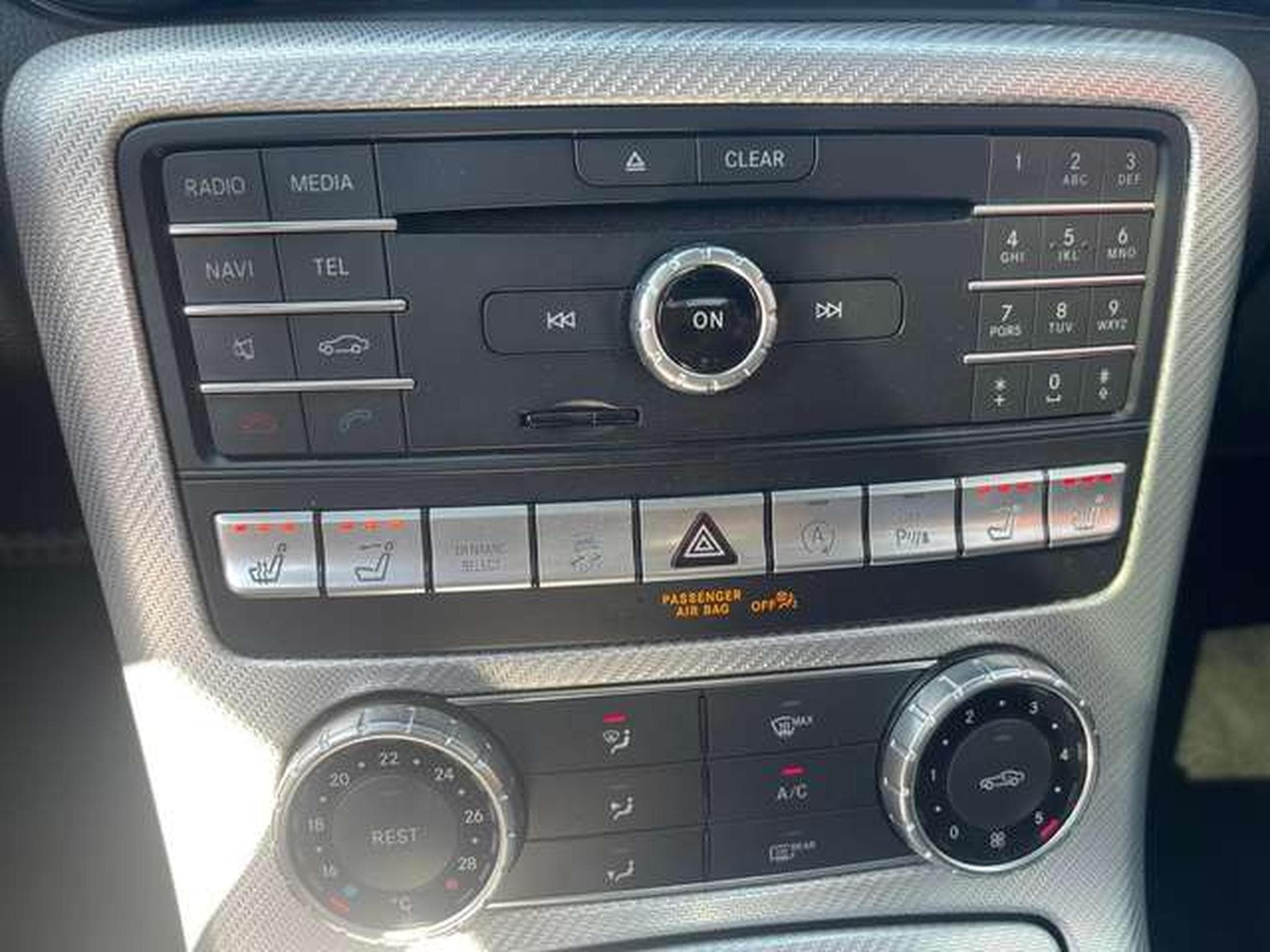 Mercedes SLC 200 SPECIAL EDITION-JUSQU'A 36 MOIS DE GARANTIE (2019) - Photo 21