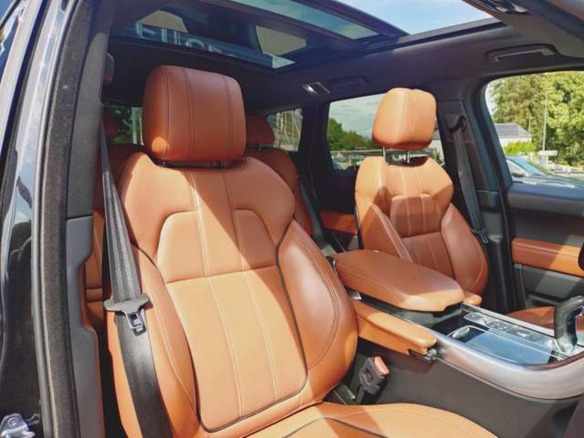 Land-Rover Range Rover Sport HSE (2017) - Foto 10