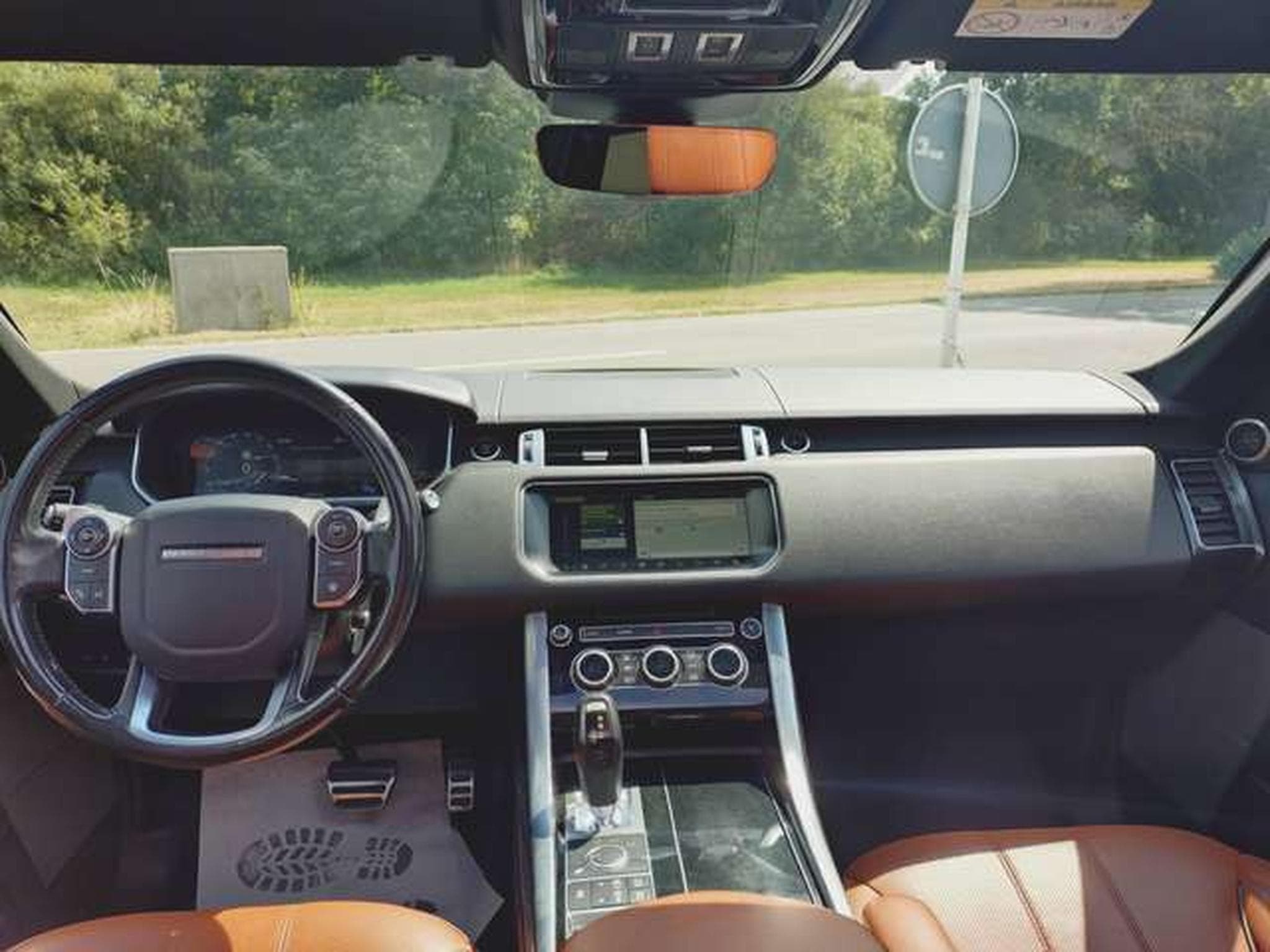 Land-Rover Range Rover Sport HSE (2017) - Foto 8