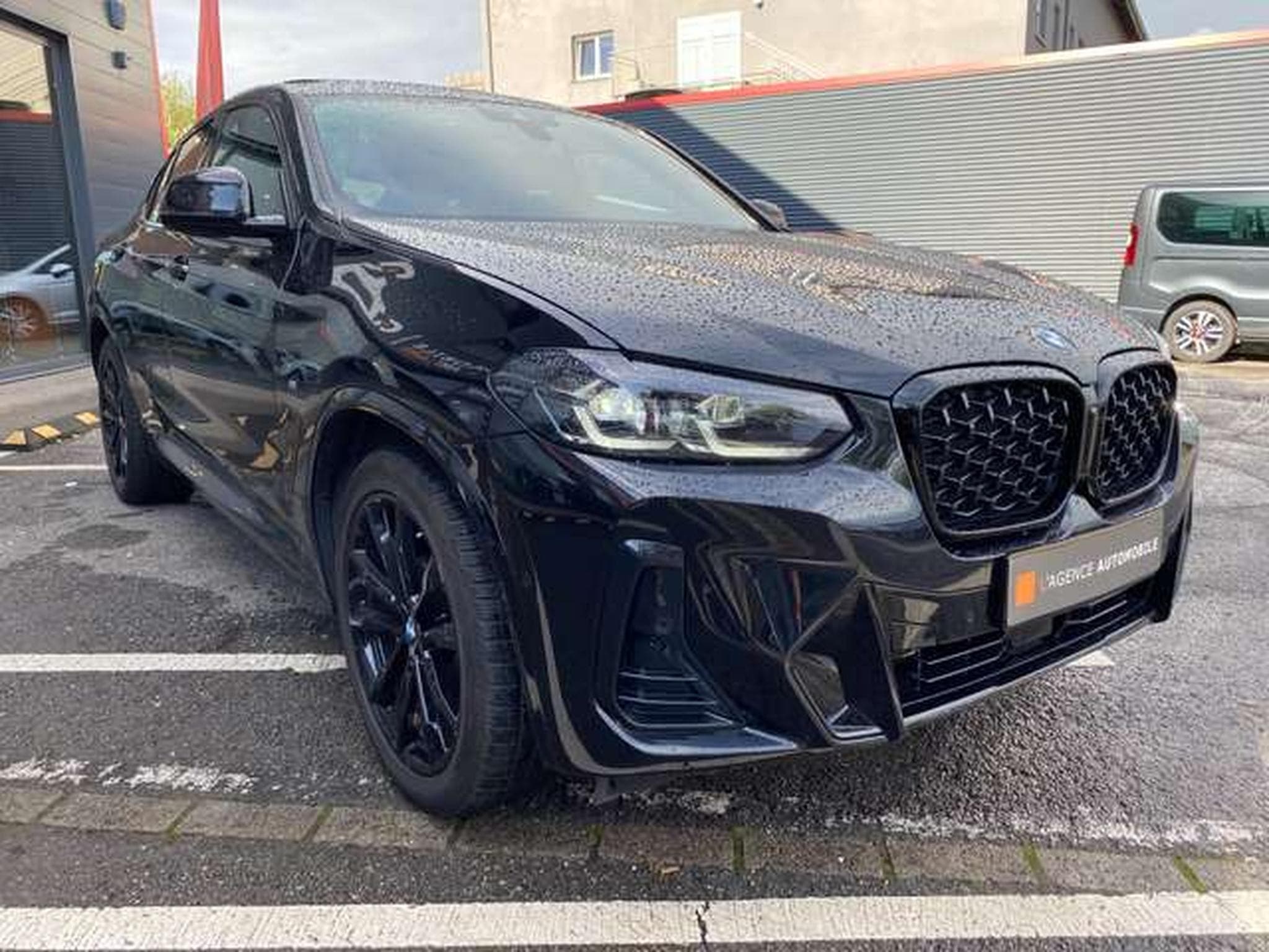 BMW X4 X4 xDrive 20d Aut. Pack M GARANTIE JUSQU'A 36 MOIS (2024) - Photo 4