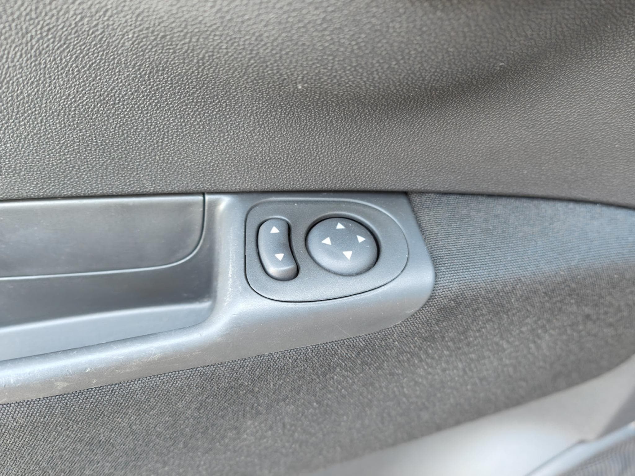 Fiat 500 1.2 CABRIO GPS CLIM CRUISE BLUETOOTH (2018) - Photo 24