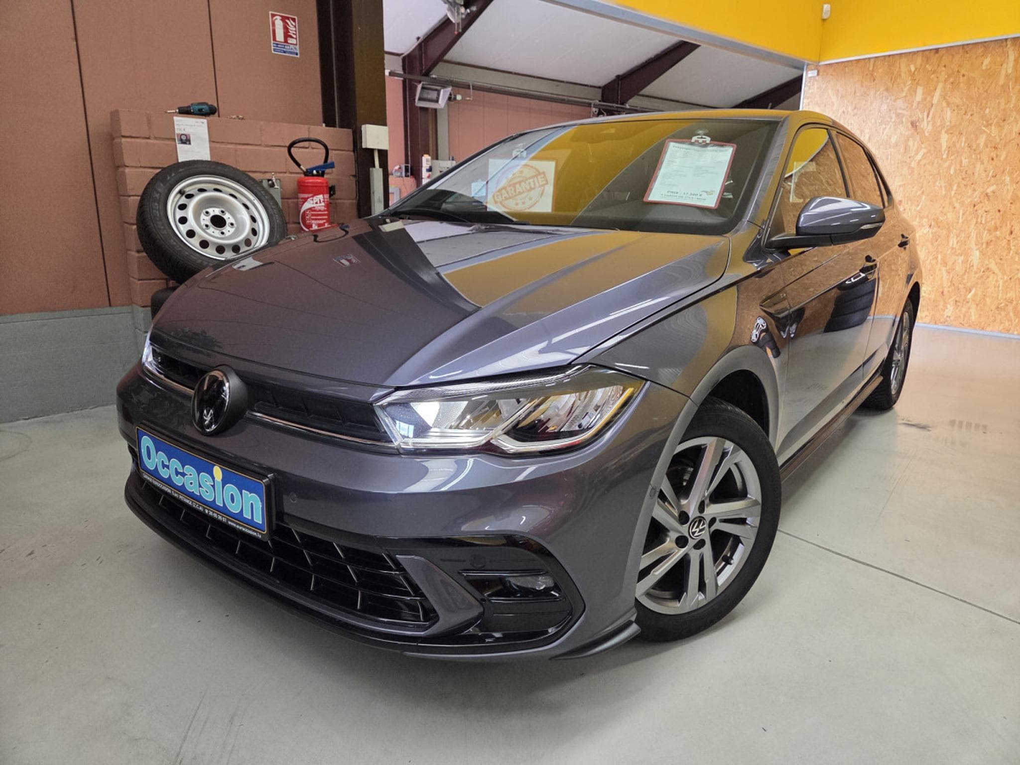VW Polo TSI R-LINE 95CV (2023) - Photo 1