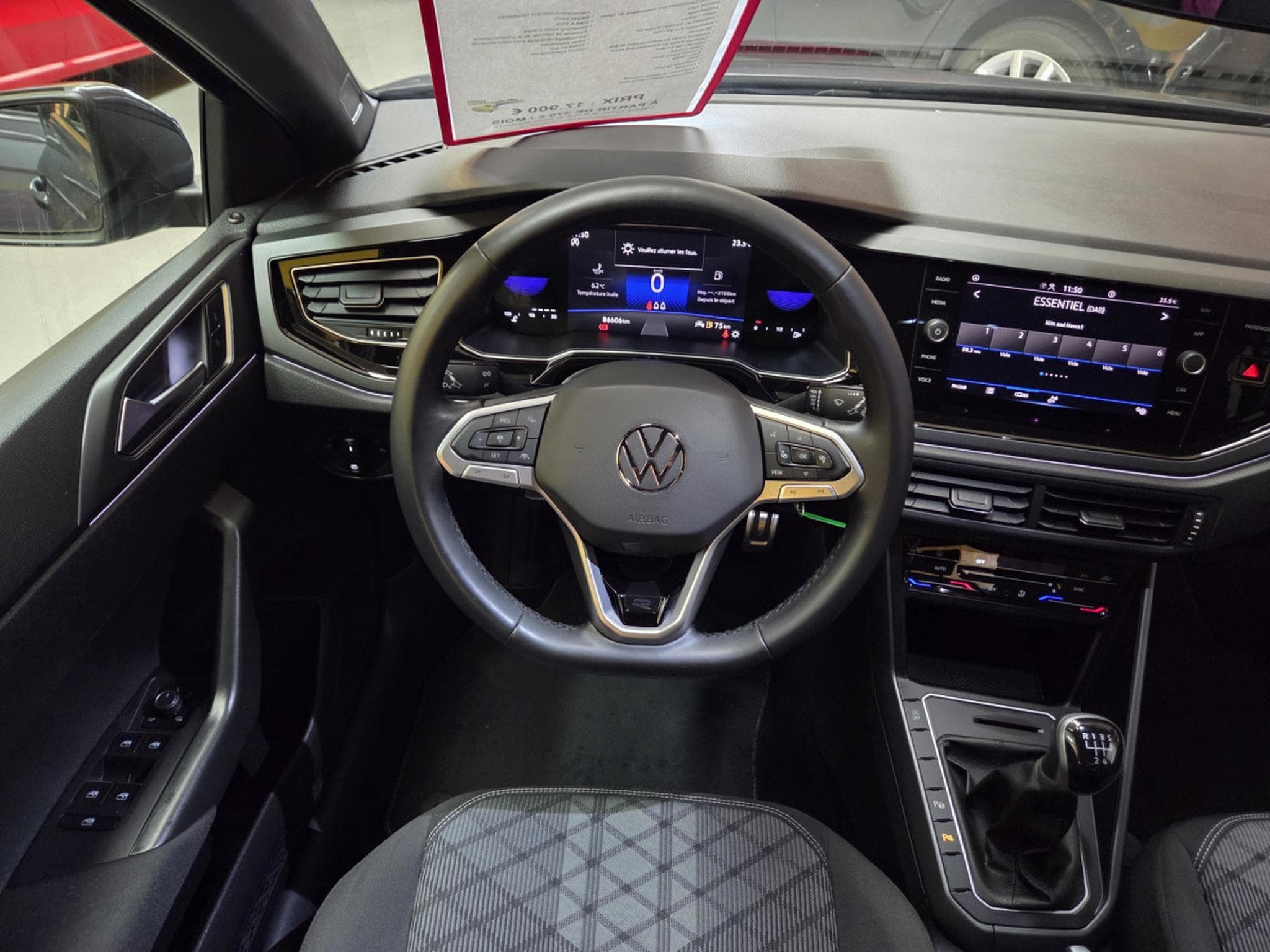 VW Polo TSI R-LINE 95CV (2023) - Photo 14